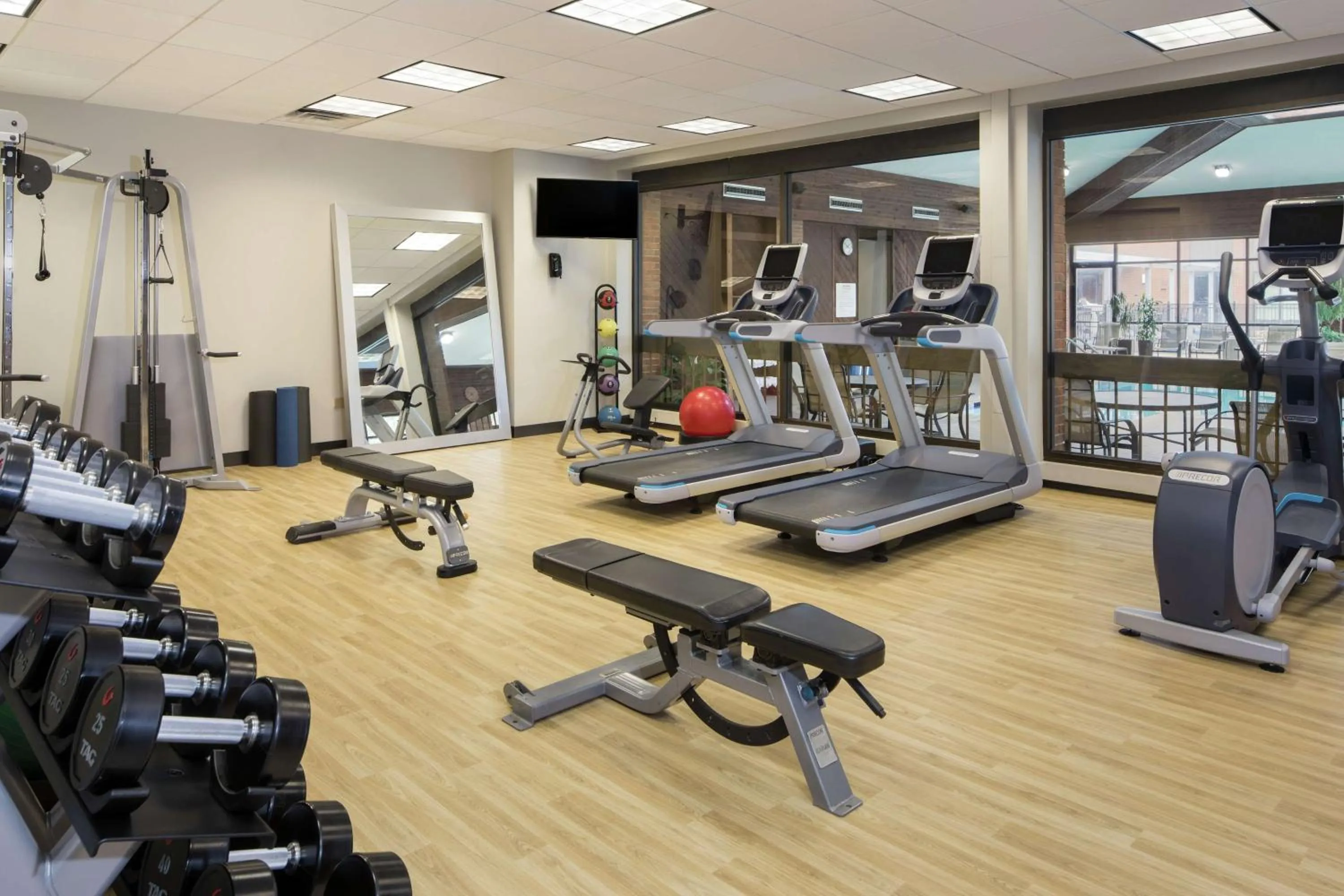 Fitness centre/facilities in DoubleTree by Hilton Hotel Syracuse