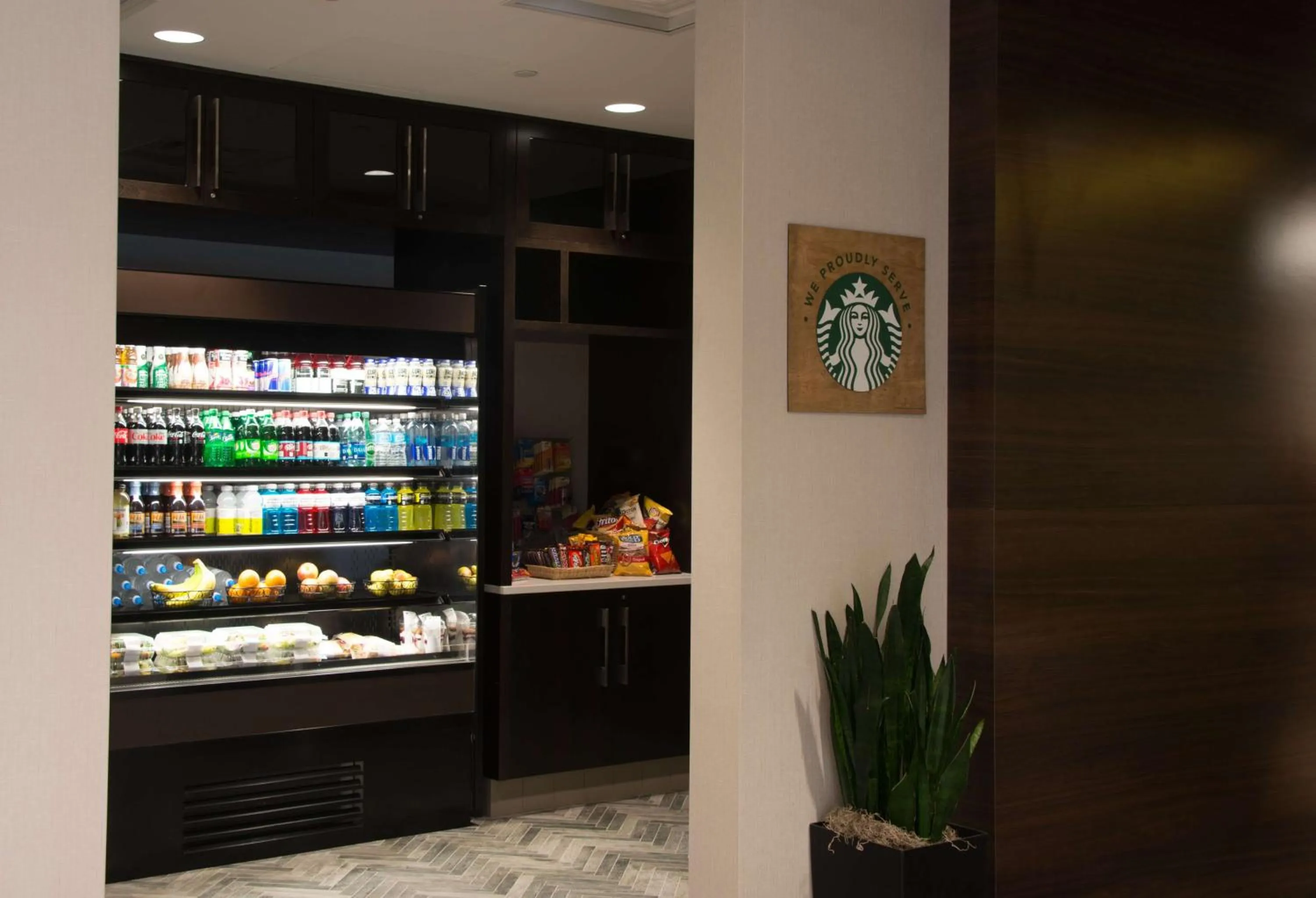 Restaurant/places to eat in DoubleTree by Hilton Hotel Syracuse