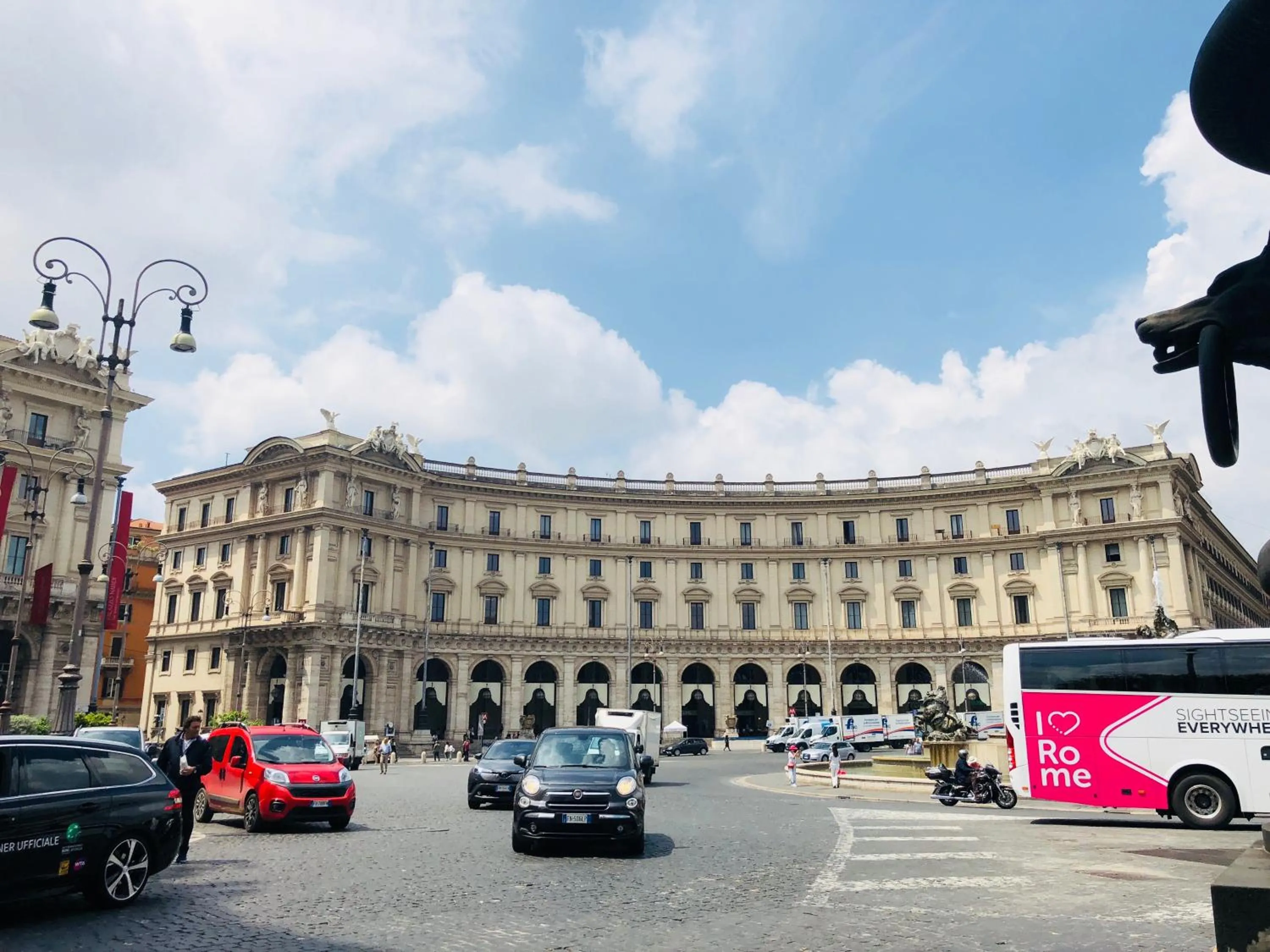 Nearby landmark in Hotel Paris