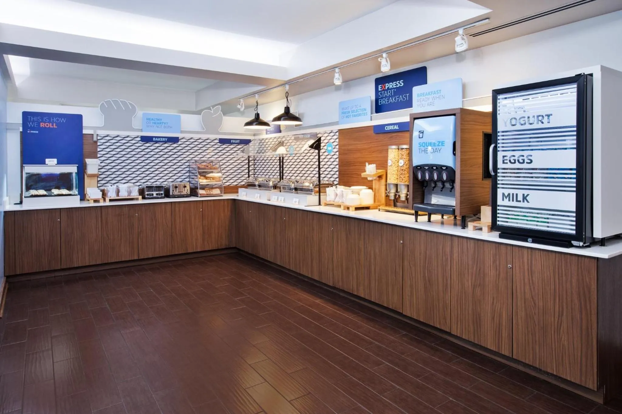 Breakfast in Holiday Inn Express Hotel & Suites Auburn Hills by IHG