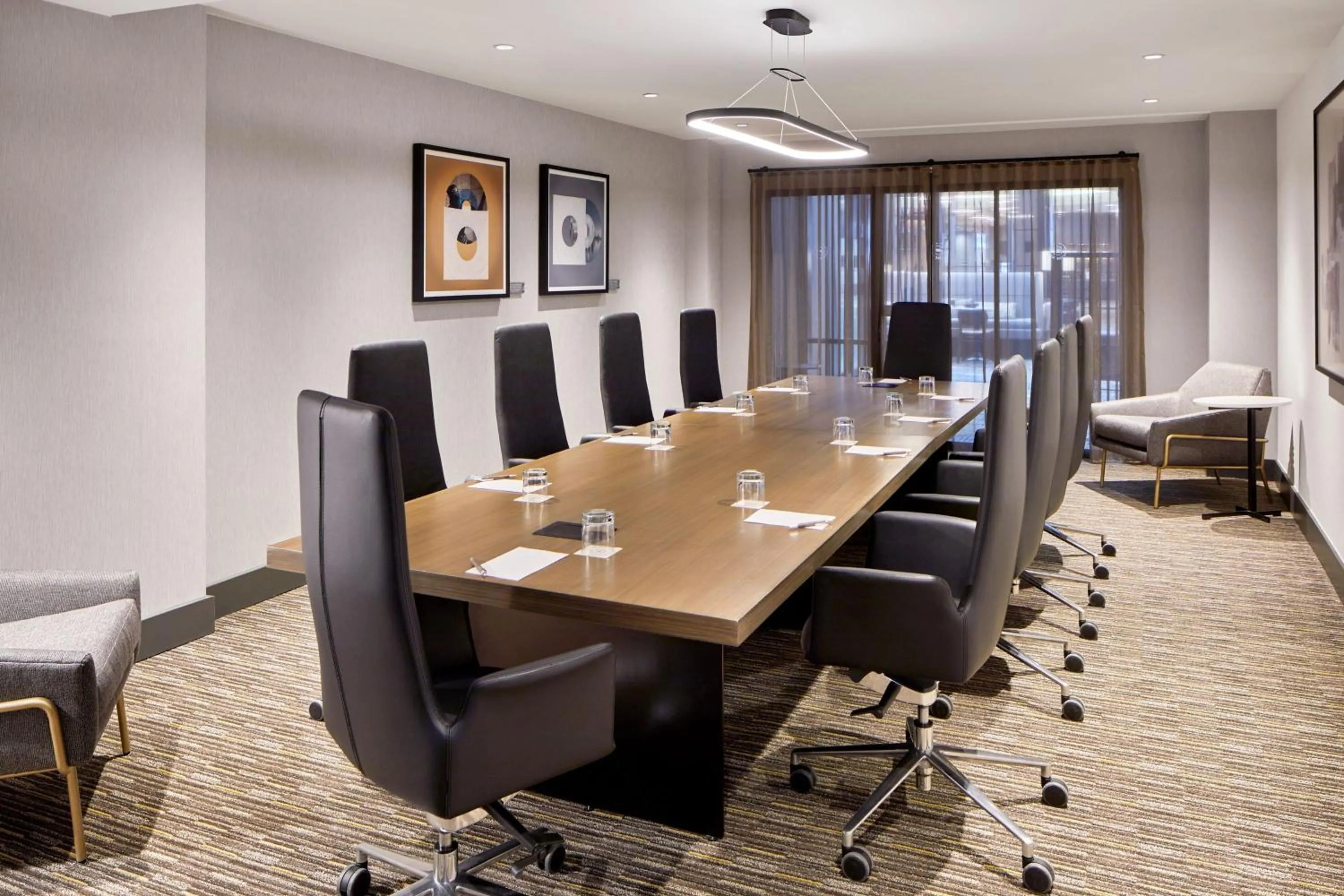 Meeting/conference room in Sheraton Detroit Metro Airport