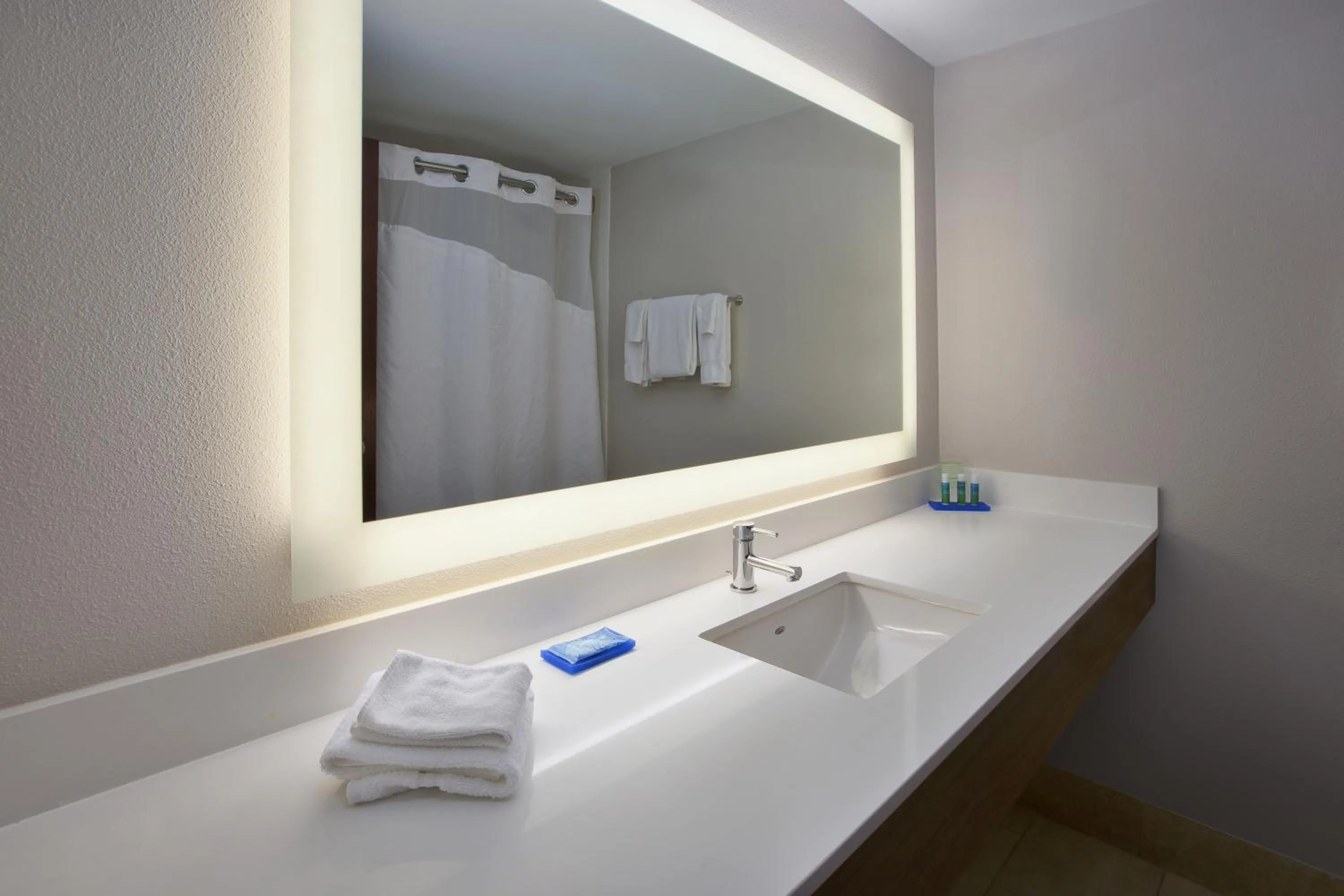 Bathroom in Holiday Inn Express Hotel & Suites Cincinnati Northeast-Milford by IHG
