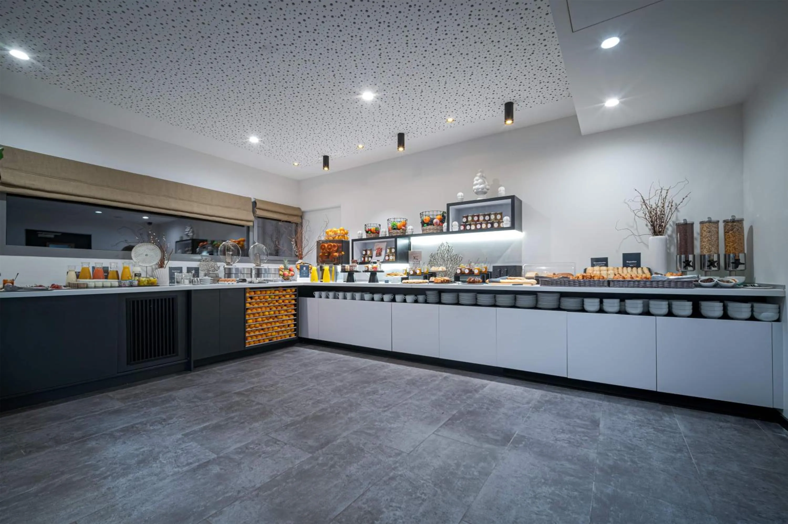 Breakfast in Best Western Plus Central Park Hotel