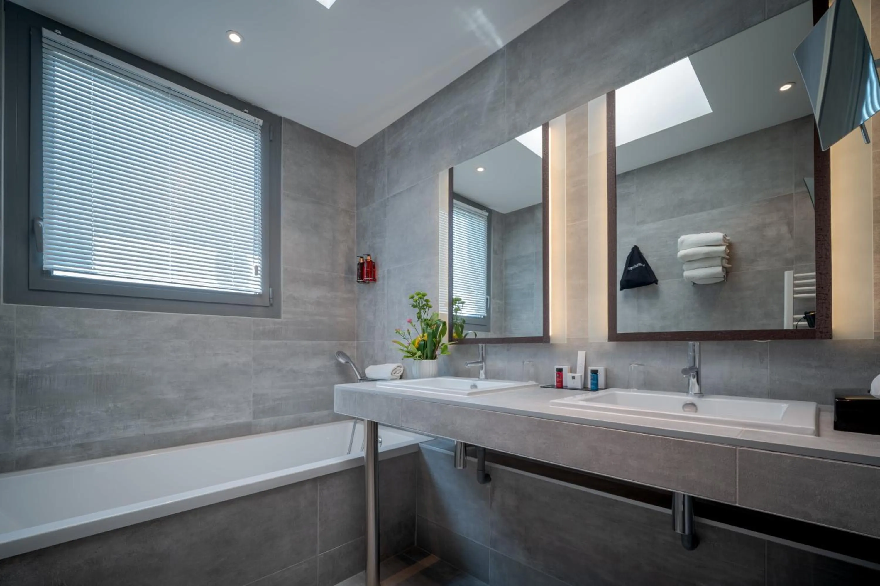 Bathroom in Central Park Hôtel & Spa