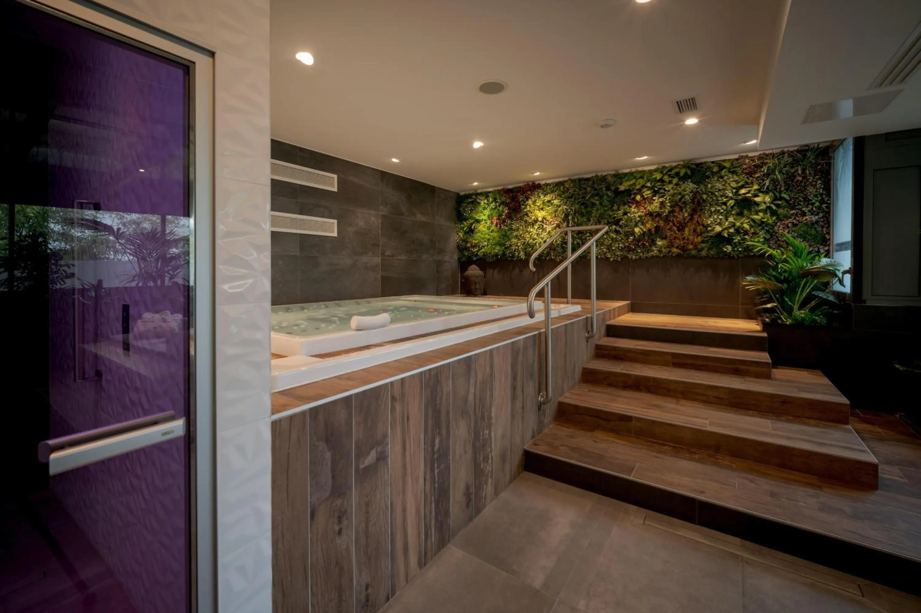 Spa and wellness centre/facilities in Best Western Plus Central Park Hotel