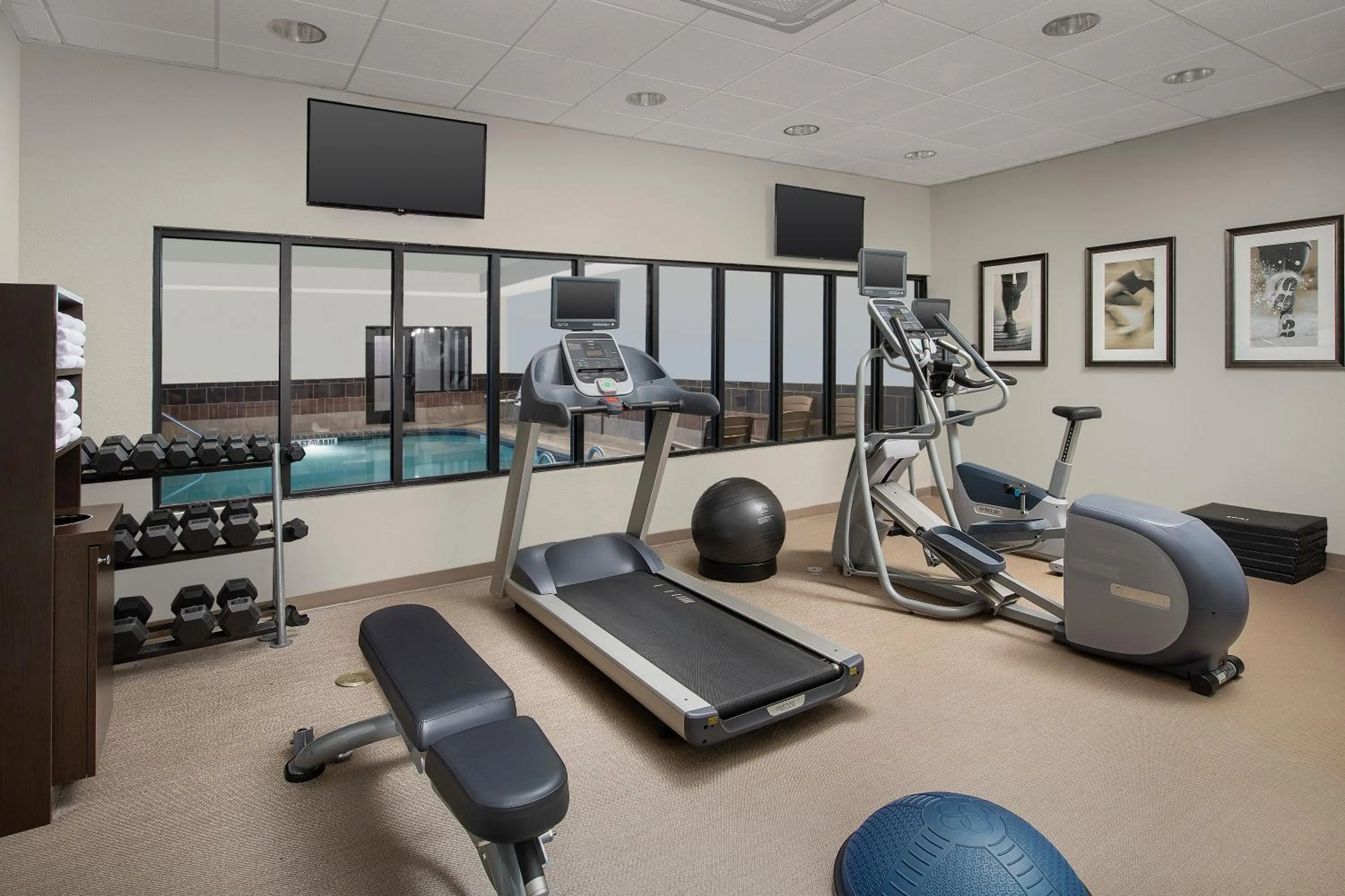 Fitness centre/facilities in Staybridge Suites North Charleston by IHG