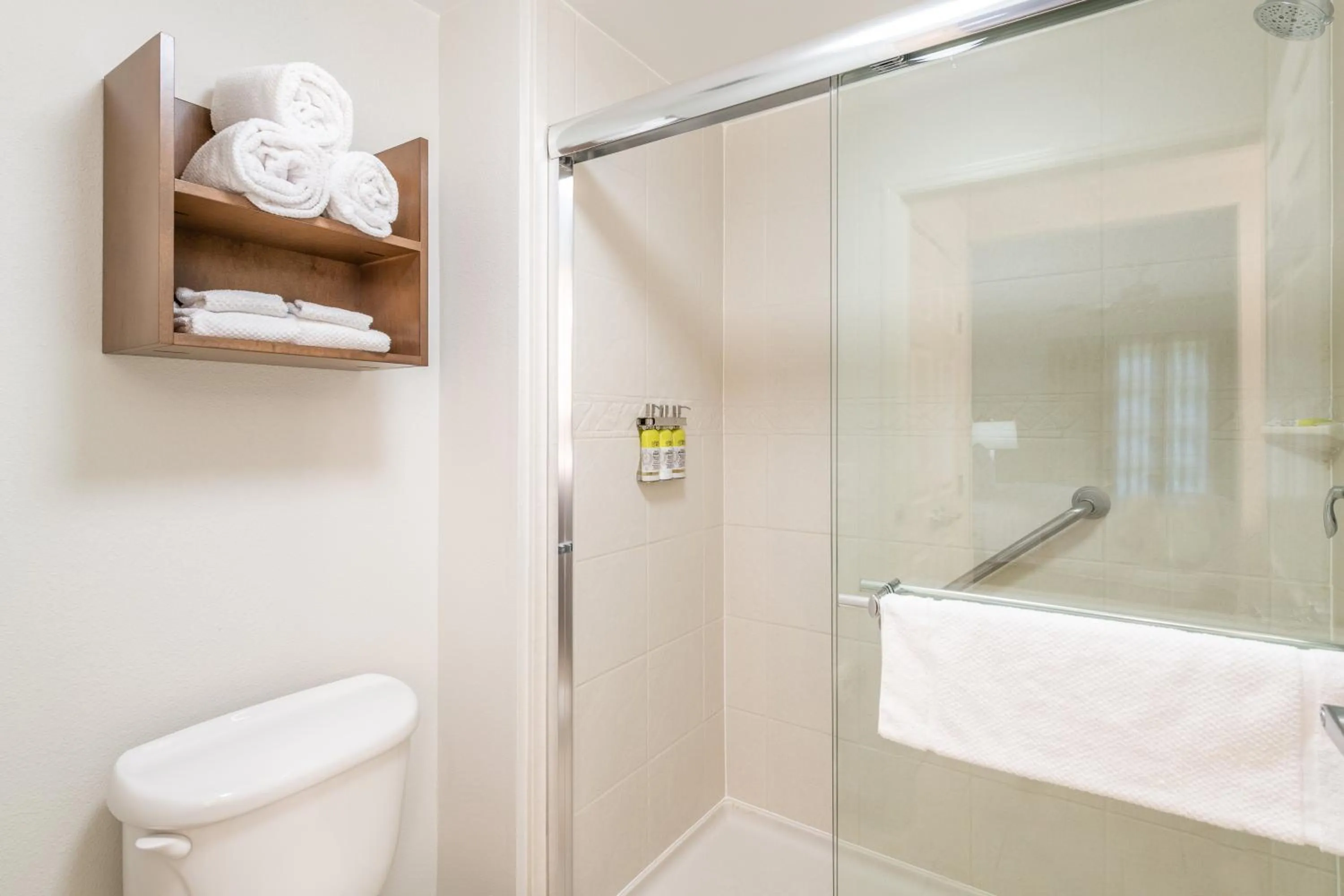 Photo of the whole room in Staybridge Suites North Charleston by IHG