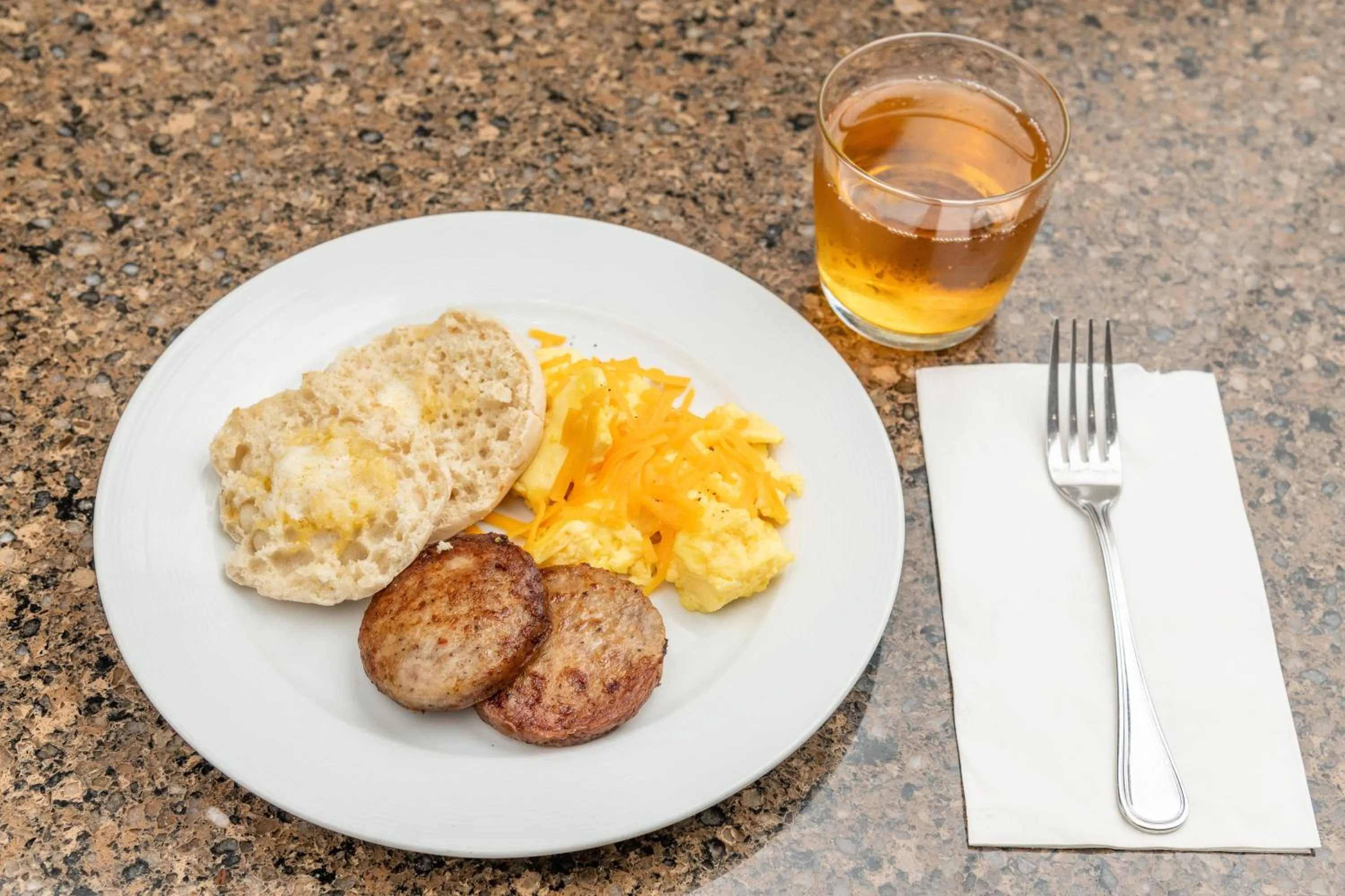 Restaurant/places to eat in Staybridge Suites North Charleston by IHG