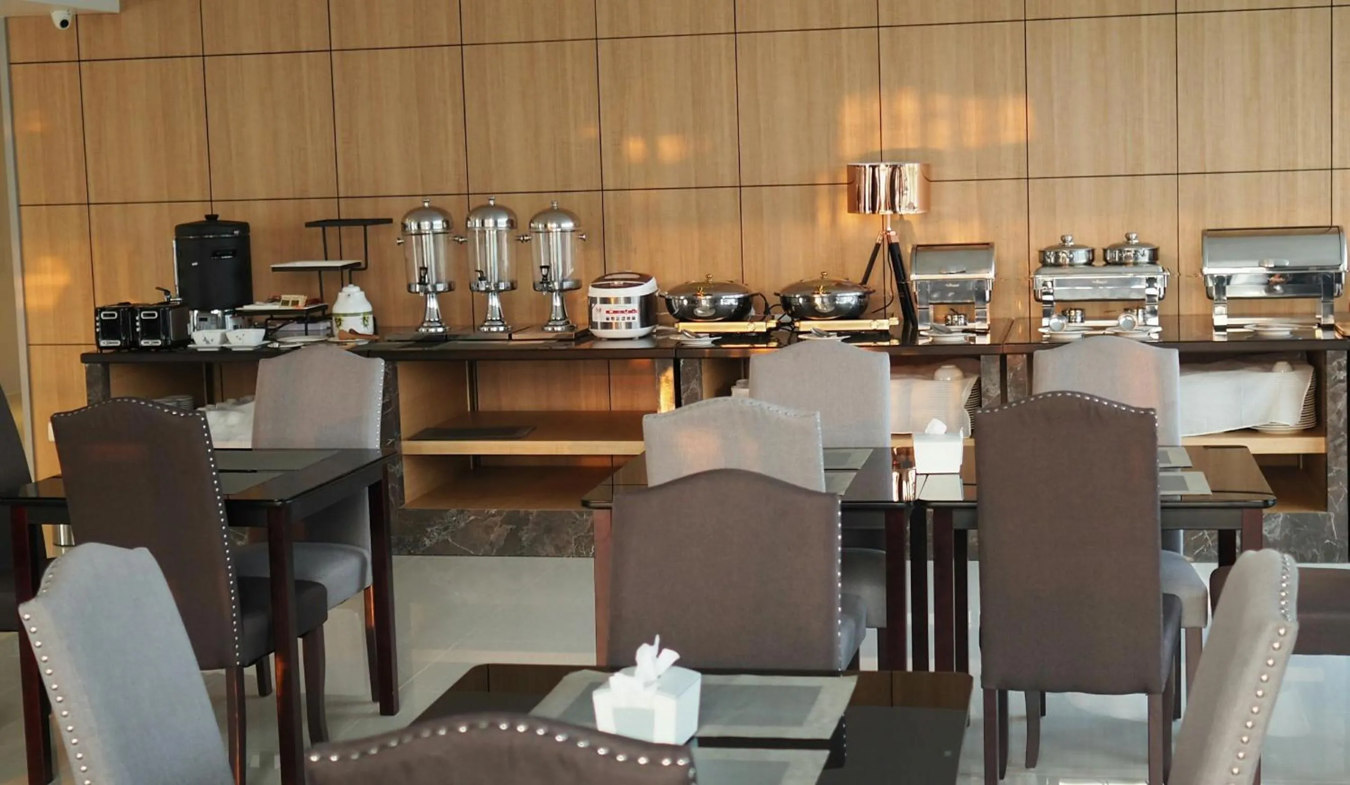 Food and drinks in Chaisaeng Villa