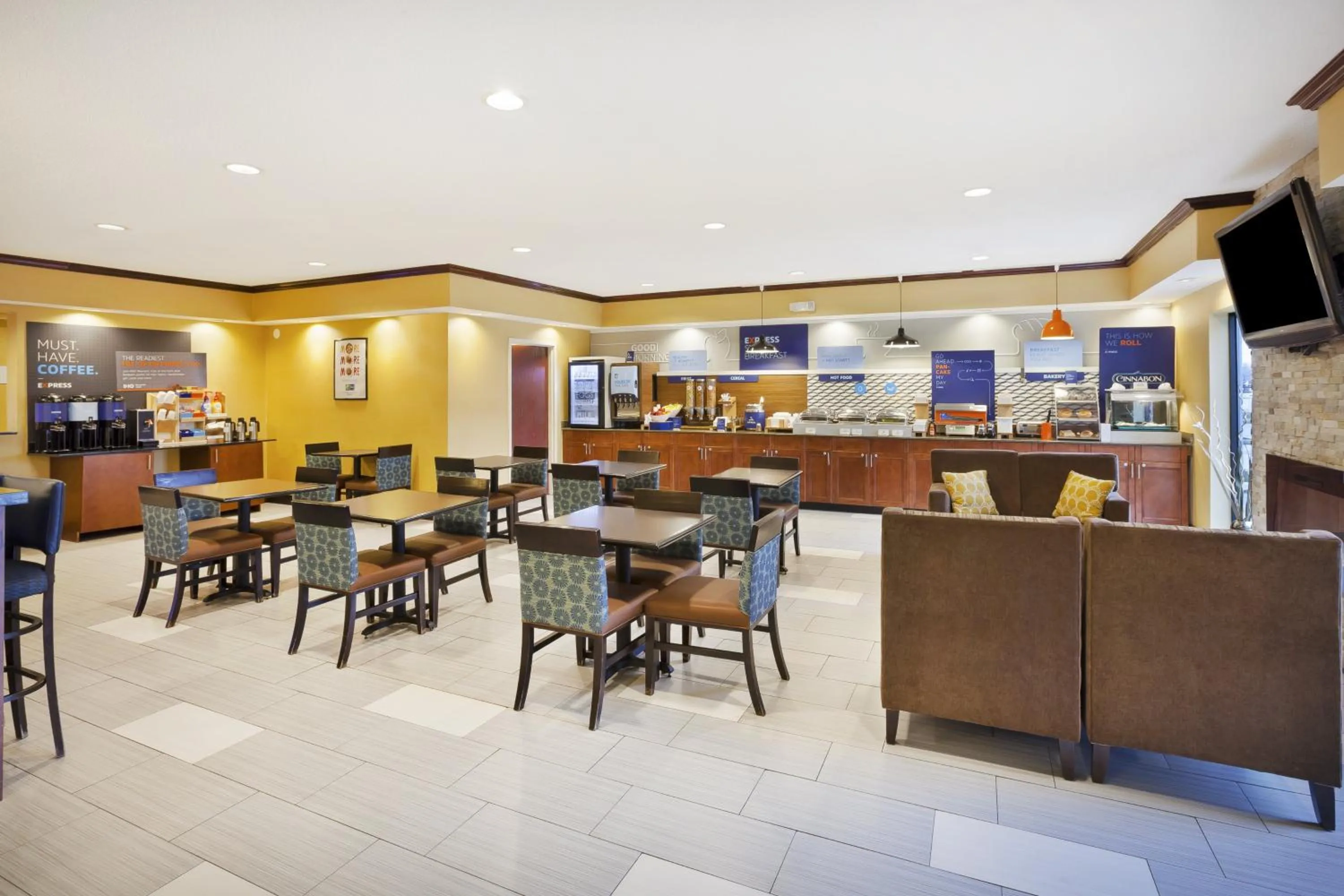 Breakfast in Holiday Inn Express Hotel & Suites Circleville by IHG