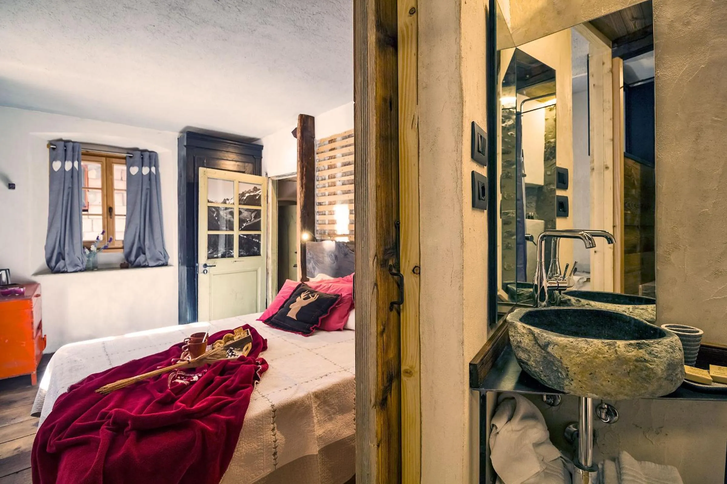 Toilet, Bed in Maison La Saxe