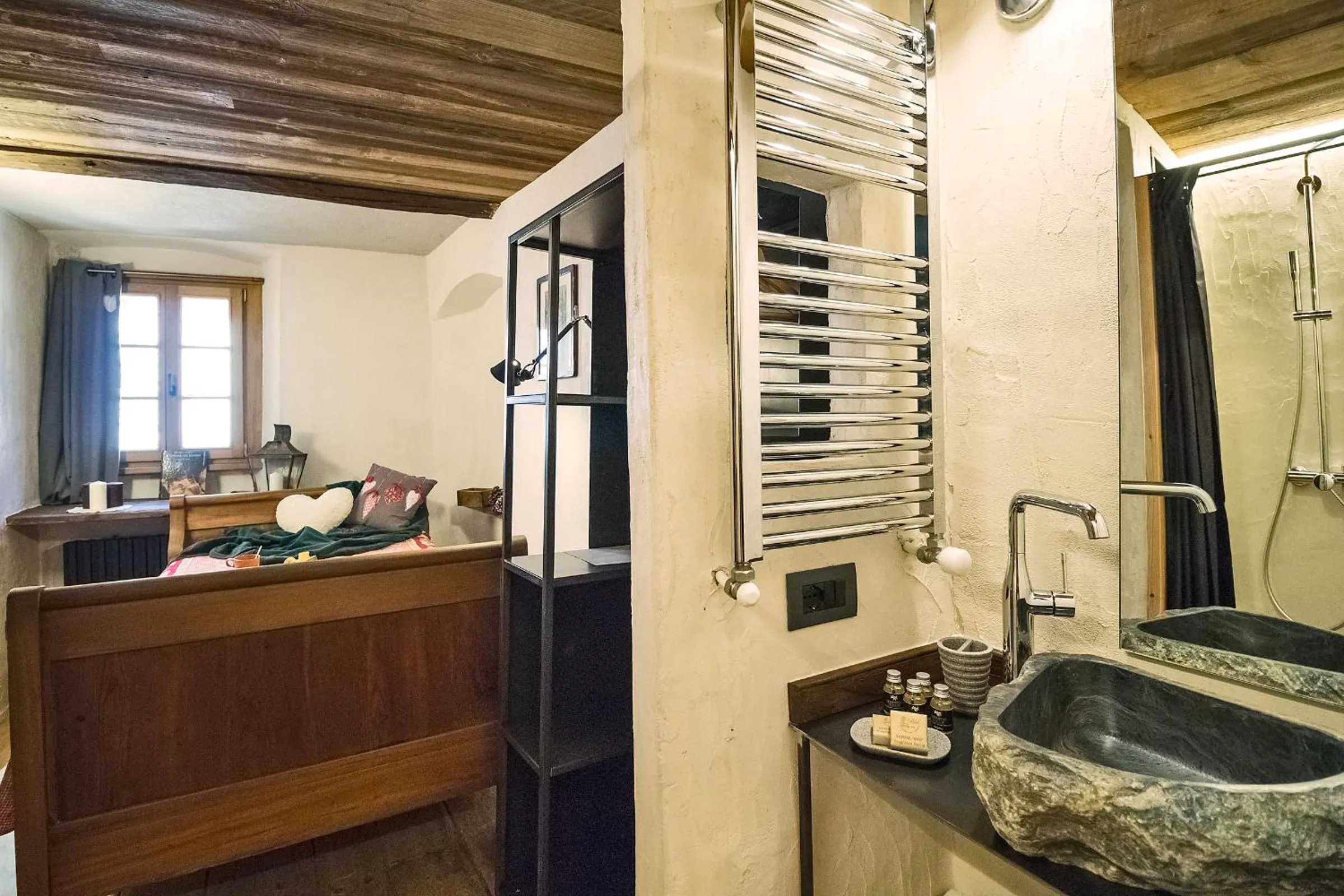 Shower in Maison La Saxe