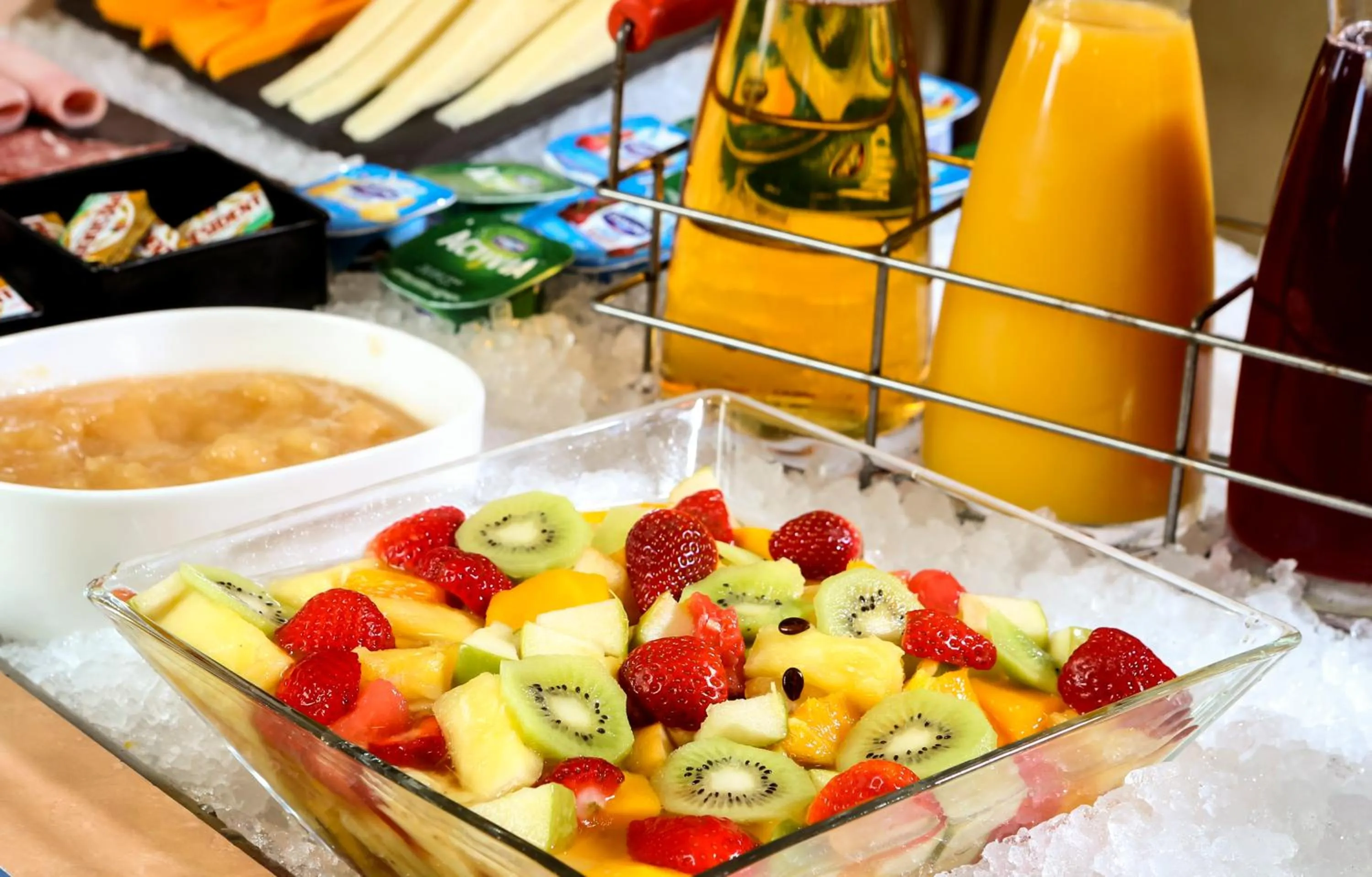 Buffet breakfast in ibis Nancy-Brabois