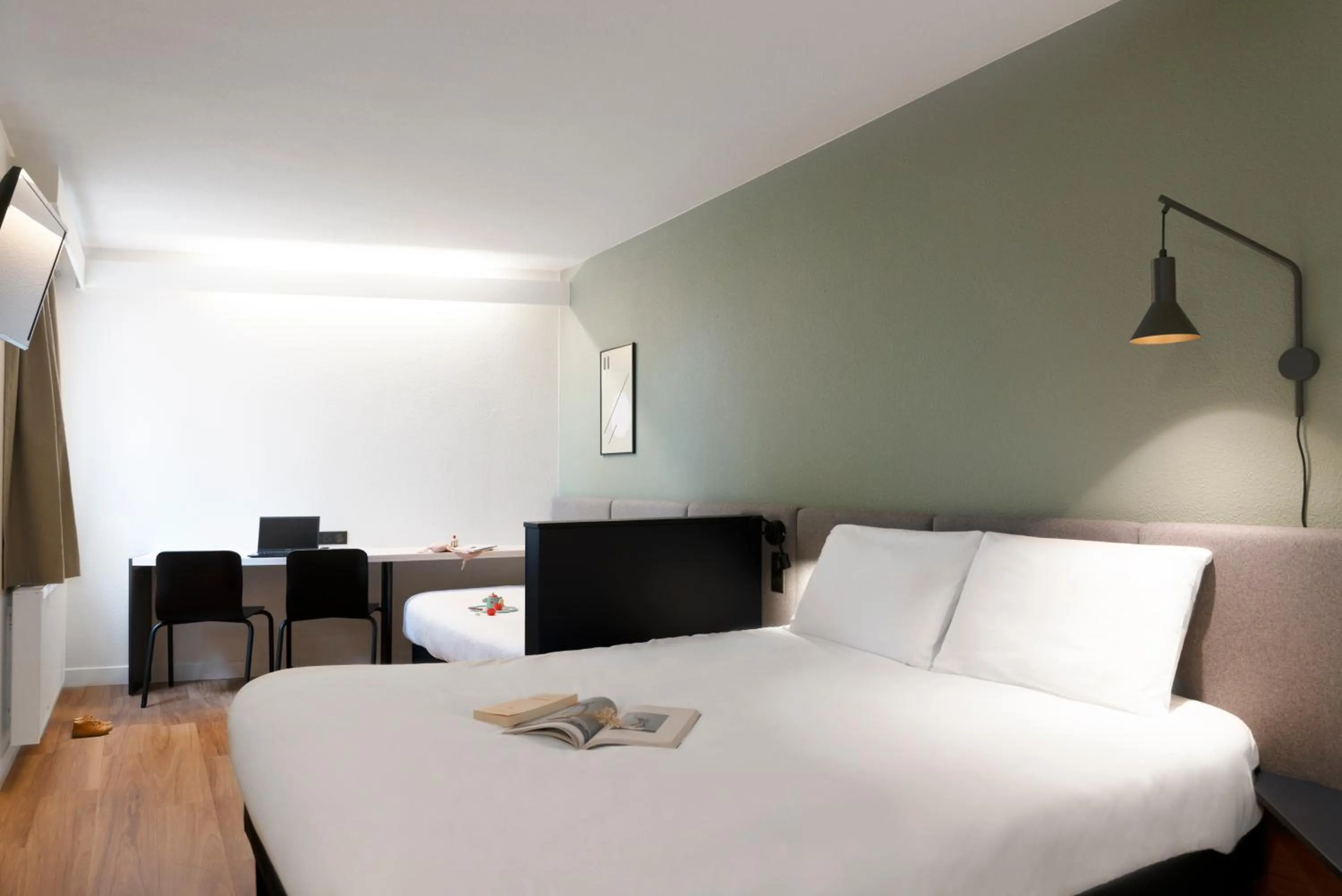 Family, Bed in ibis Nancy-Brabois