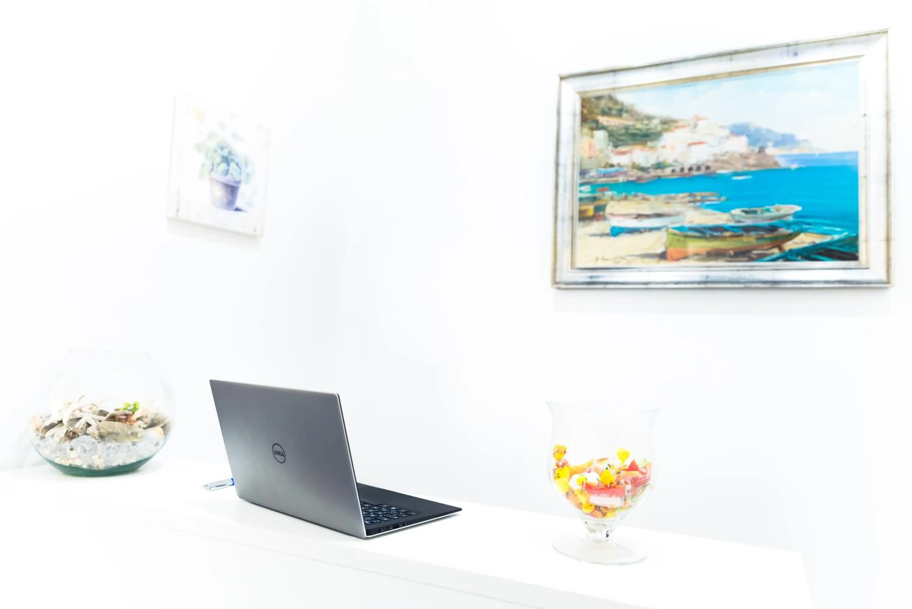 Business facilities in La Casa di Aurora