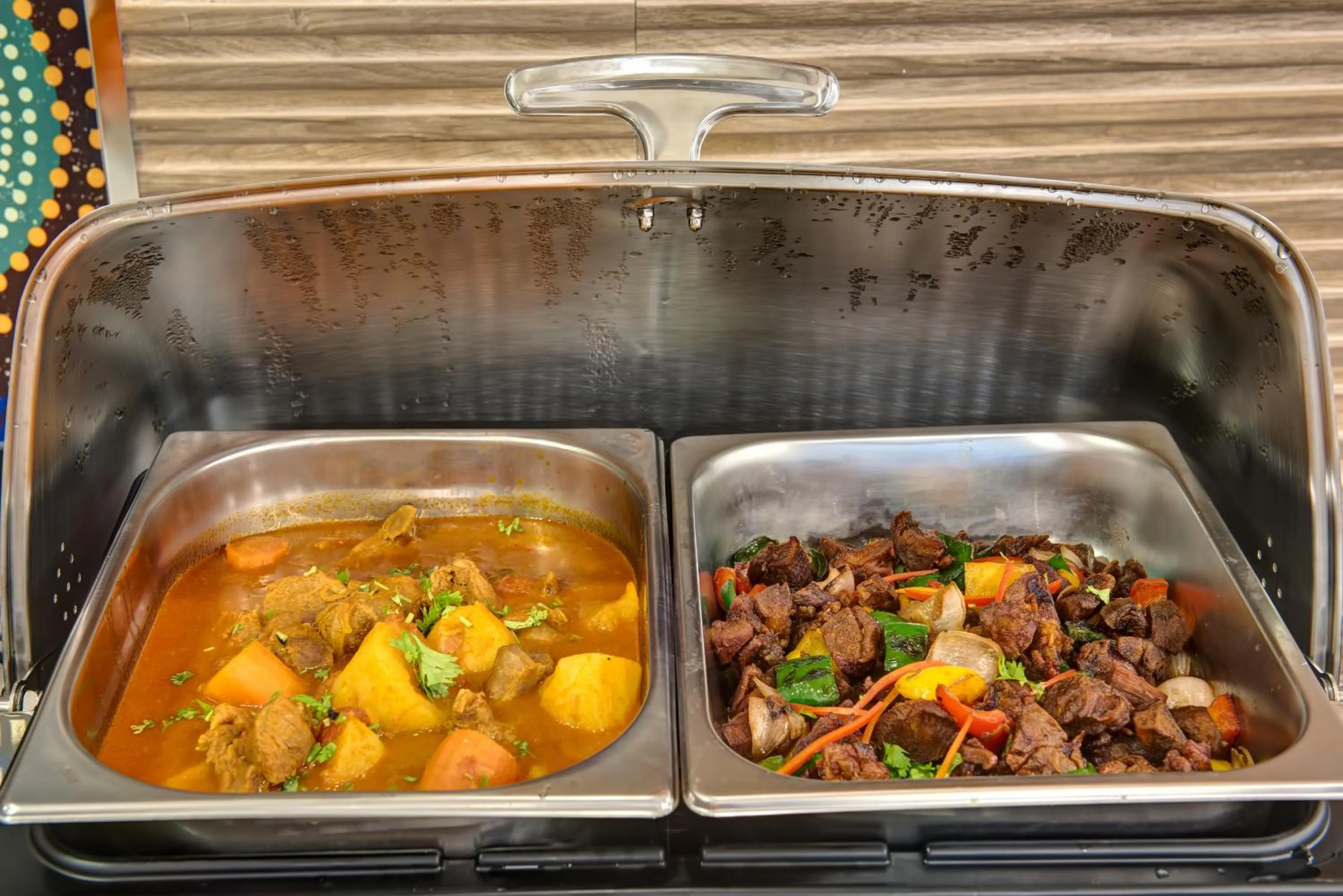 Restaurant/places to eat in City Stay Premium Hotel Apartments