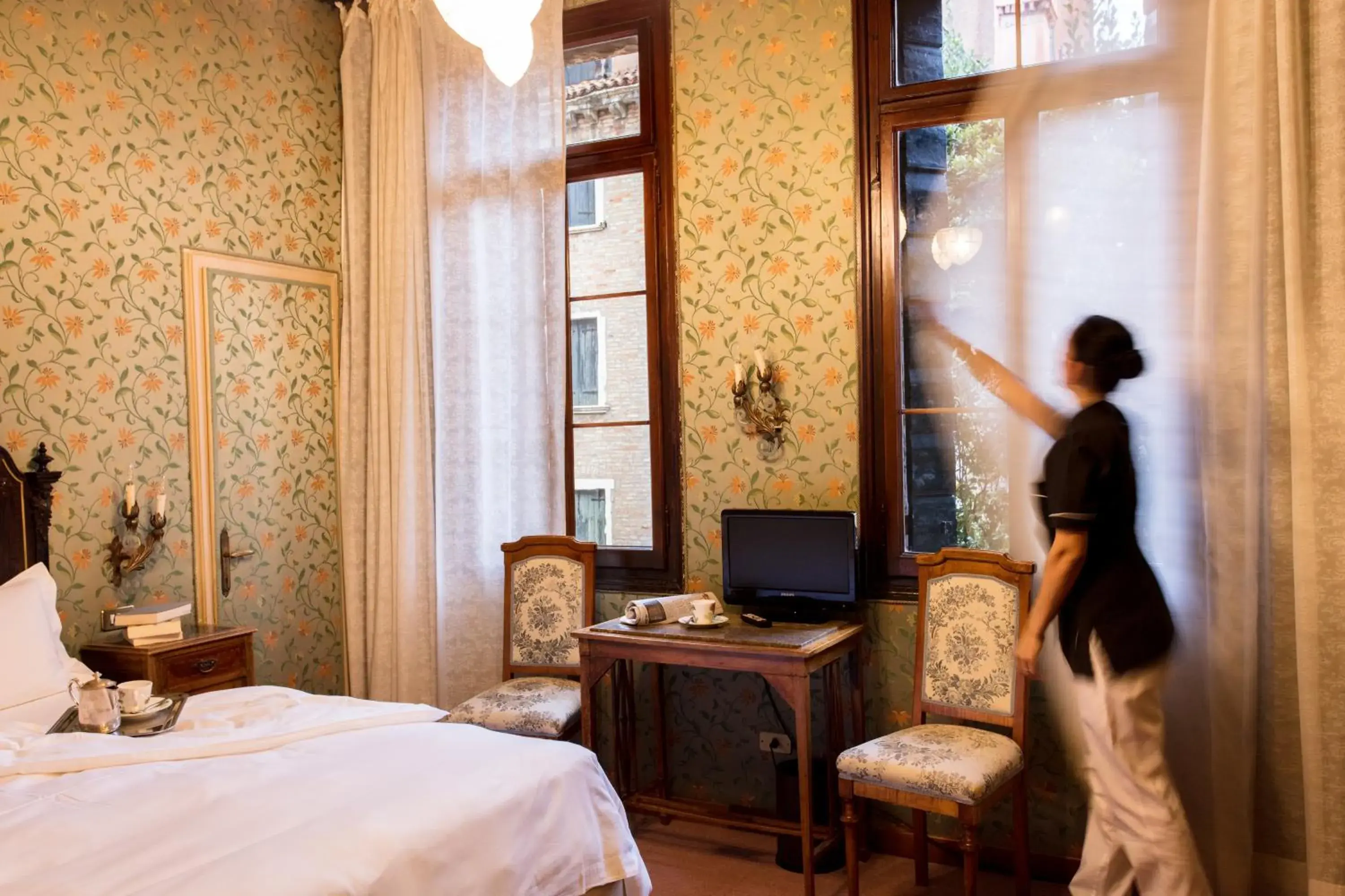 Superior Double Room with Garden View in Hotel Flora Superior Double Room with Garden View in Hotel Flora