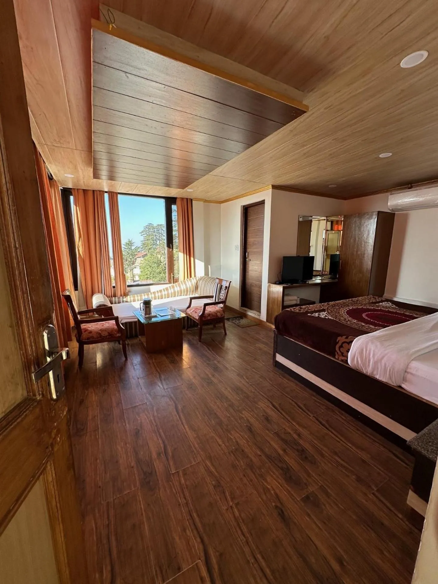 View (from property/room), Bed in Hotel Lords Regency - Connected to Mall Road