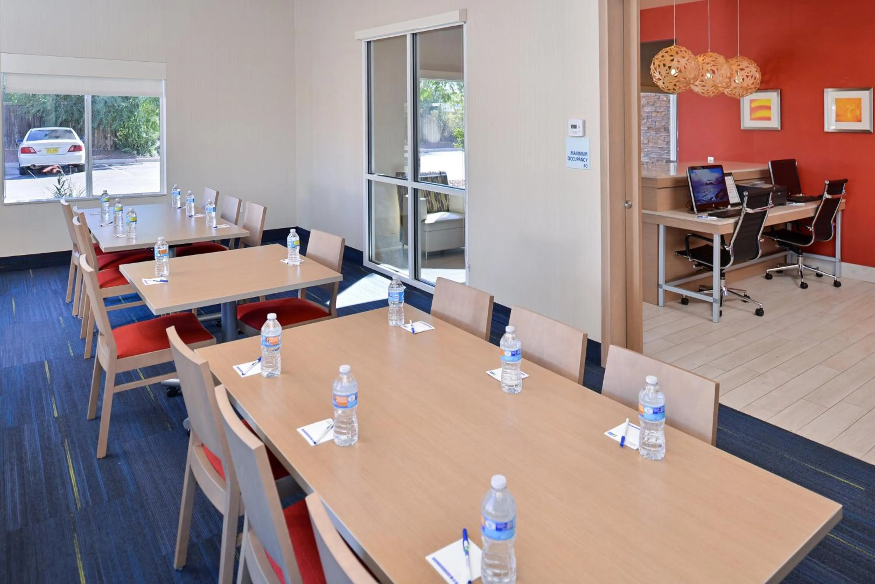 Meeting/conference room in Holiday Inn Express Albuquerque N - Bernalillo by IHG
