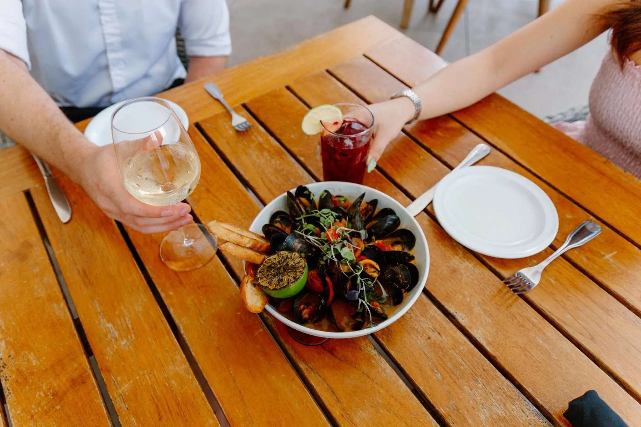 Restaurant/places to eat in Hotel Indigo Mount Pleasant by IHG