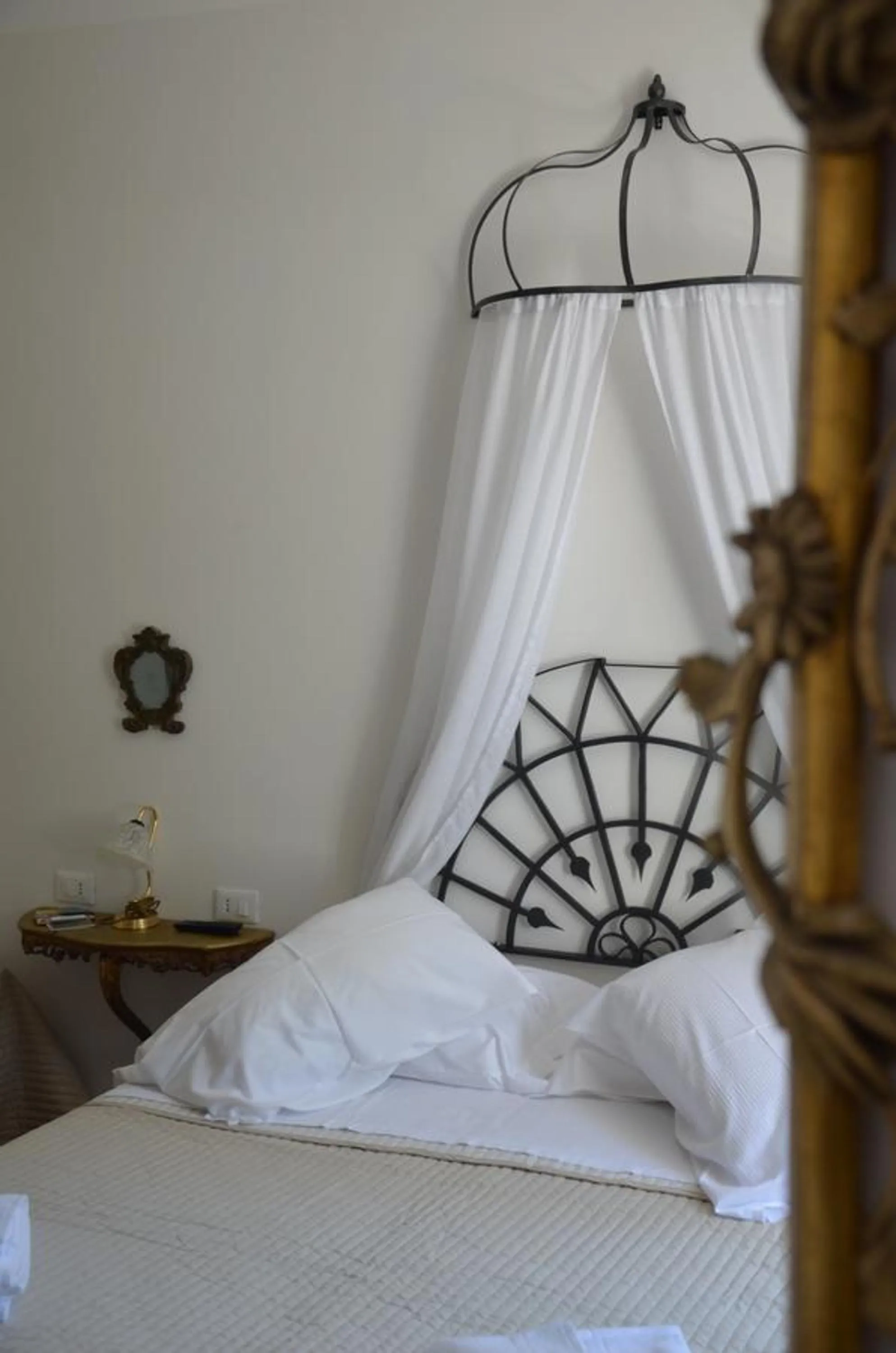 Bed in B&B La Loggia Del Castello