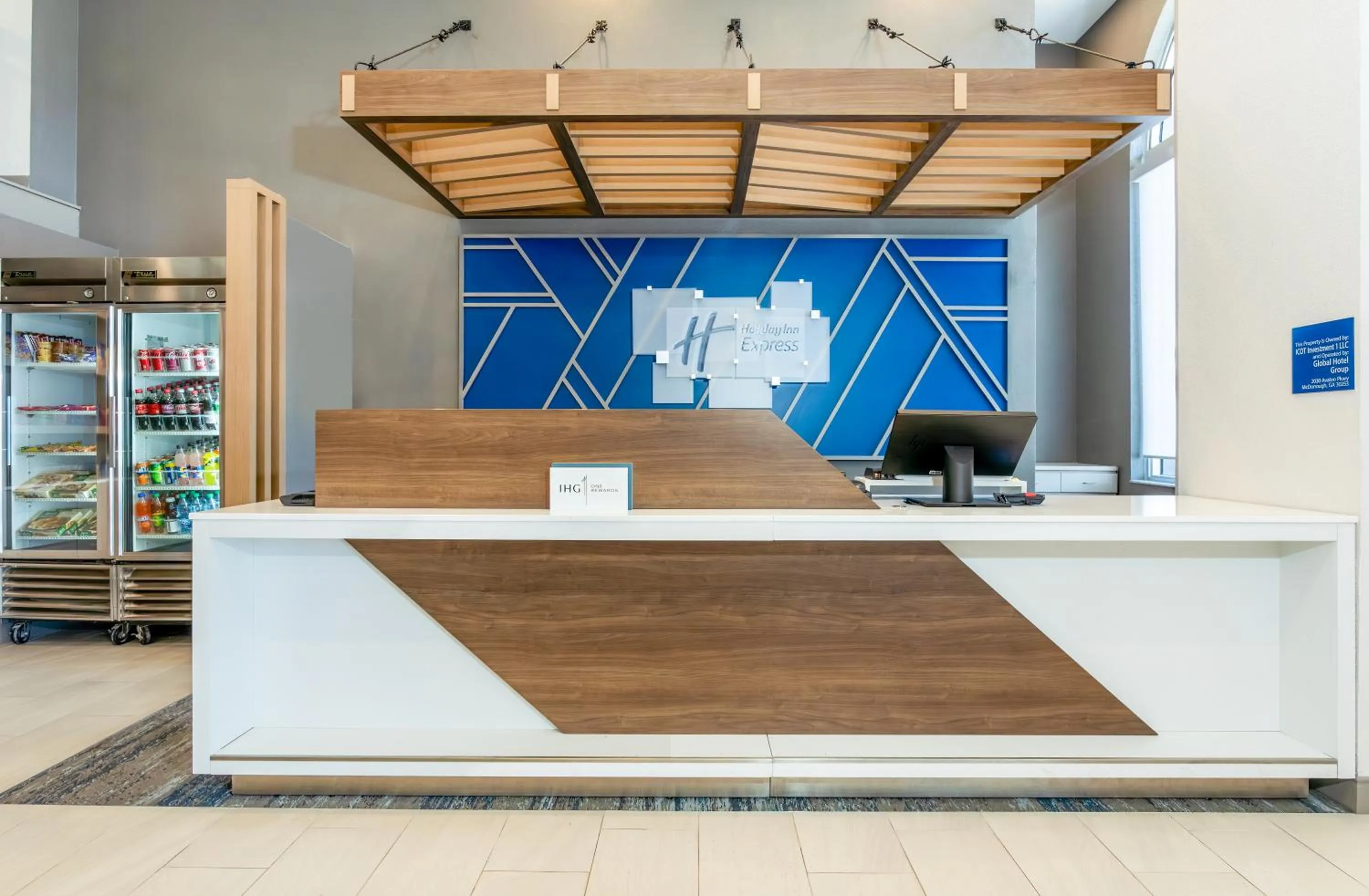 Lobby or reception in Holiday Inn Express Hotel Clearwater East - ICOT Center by IHG