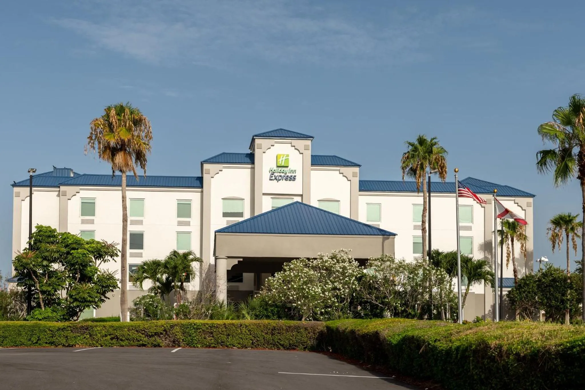 Property building in Holiday Inn Express Hotel & Suites Cocoa Beach by IHG
