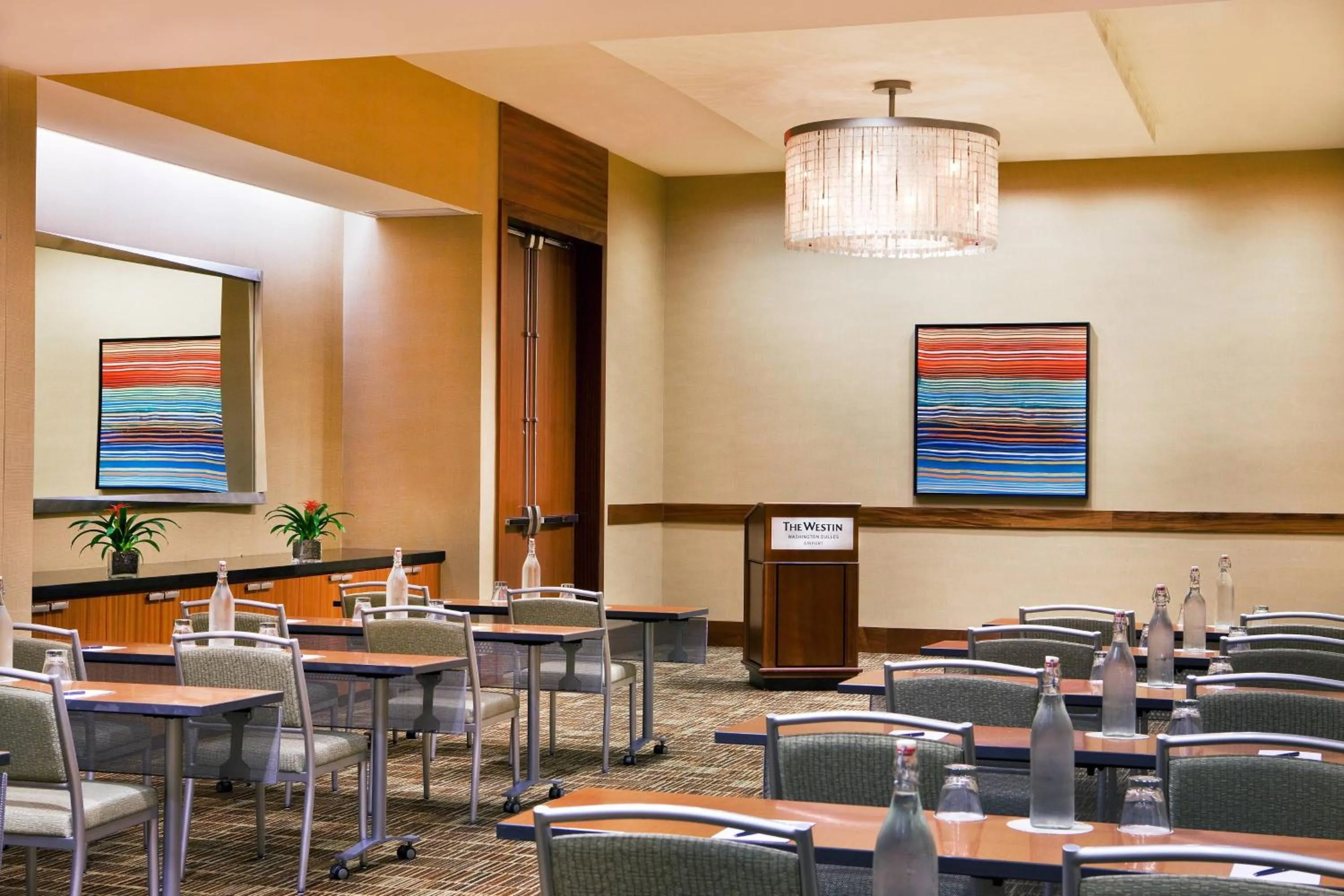 Meeting/conference room in The Westin Washington Dulles Airport