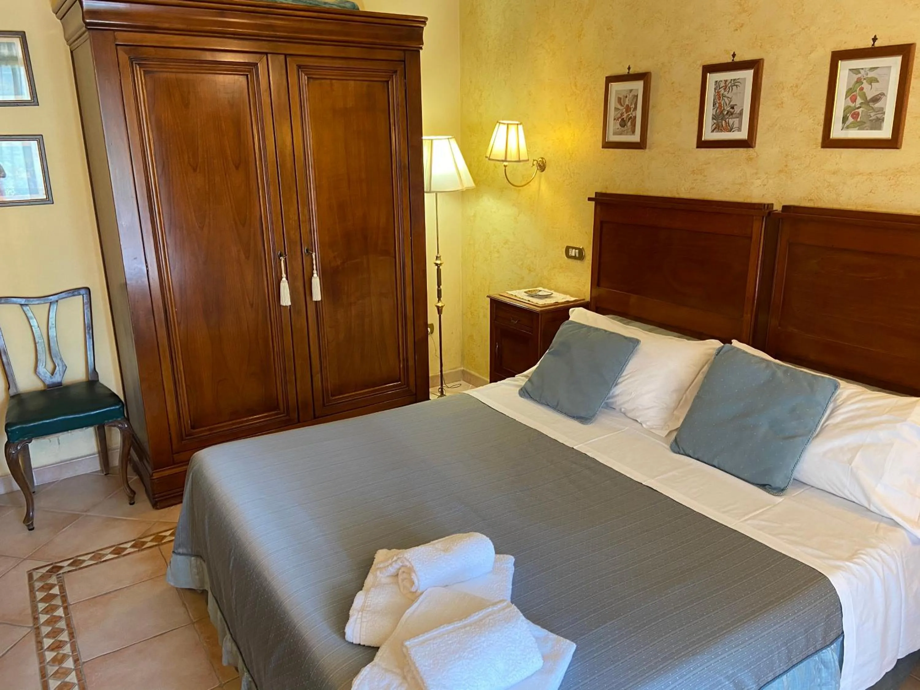 Bedroom, Bed in Residenza Antico Borgo del Pozzo