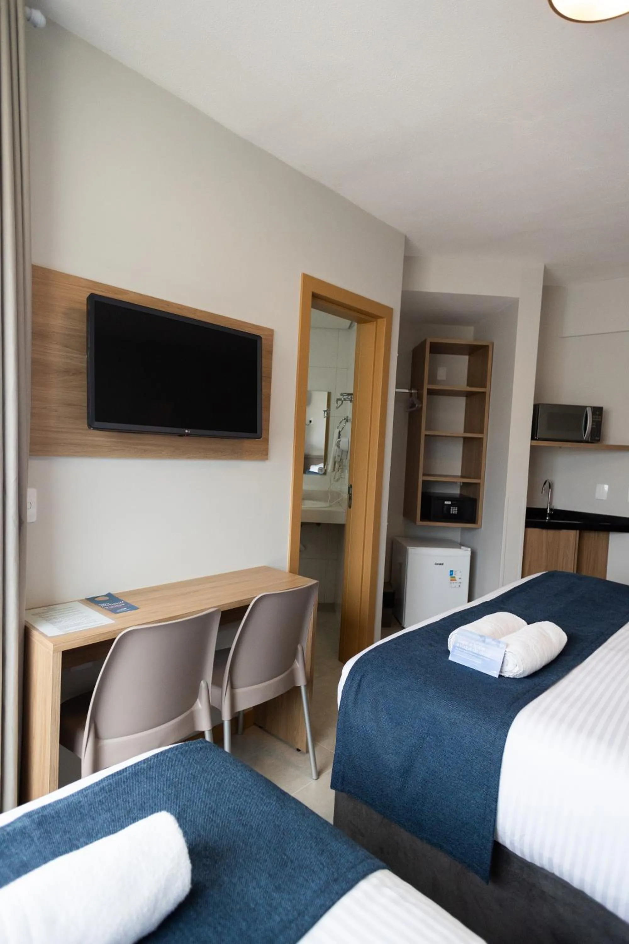 Photo of the whole room, Bed in Luísa Studio Hotel