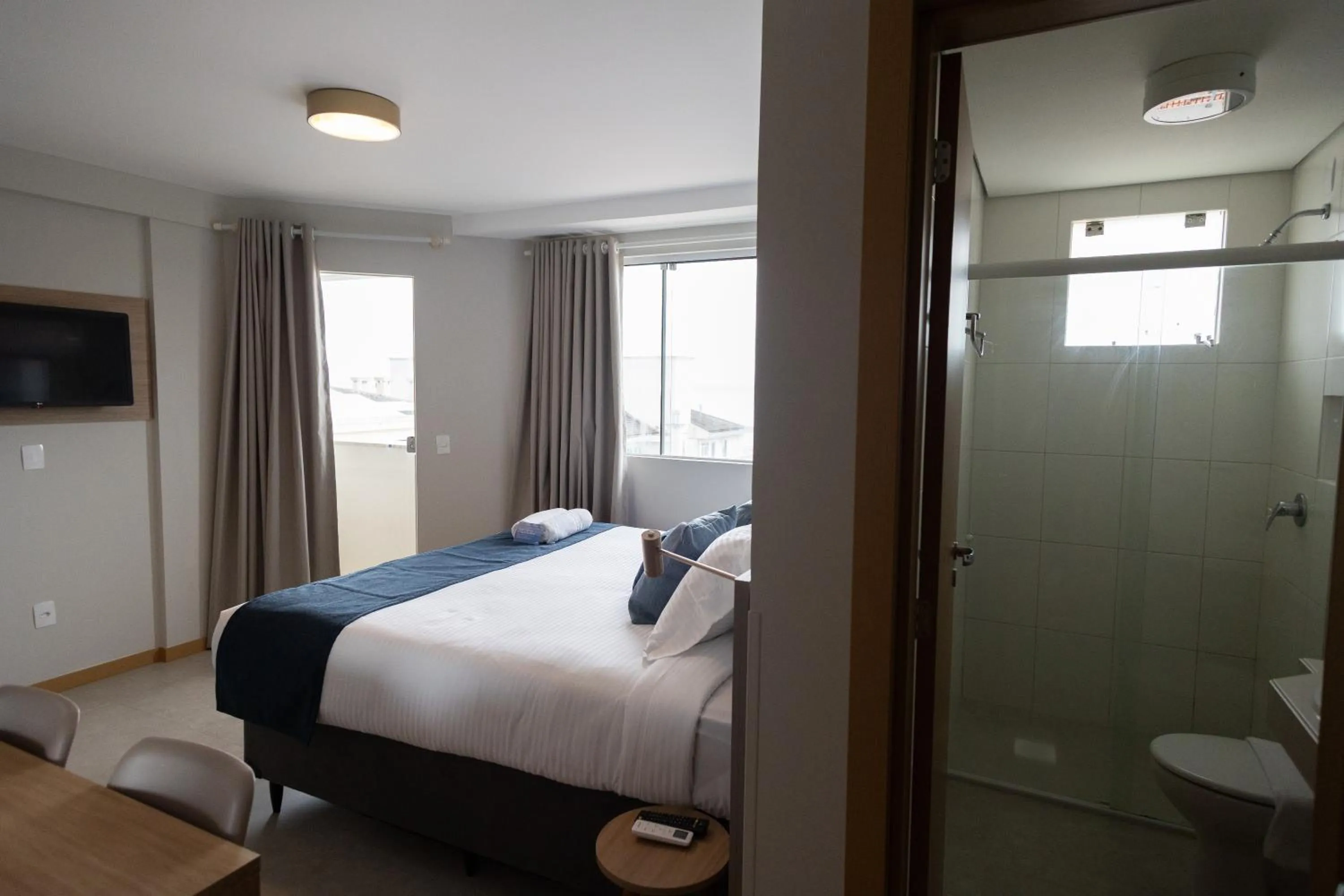 Photo of the whole room, Bed in Luísa Studio Hotel