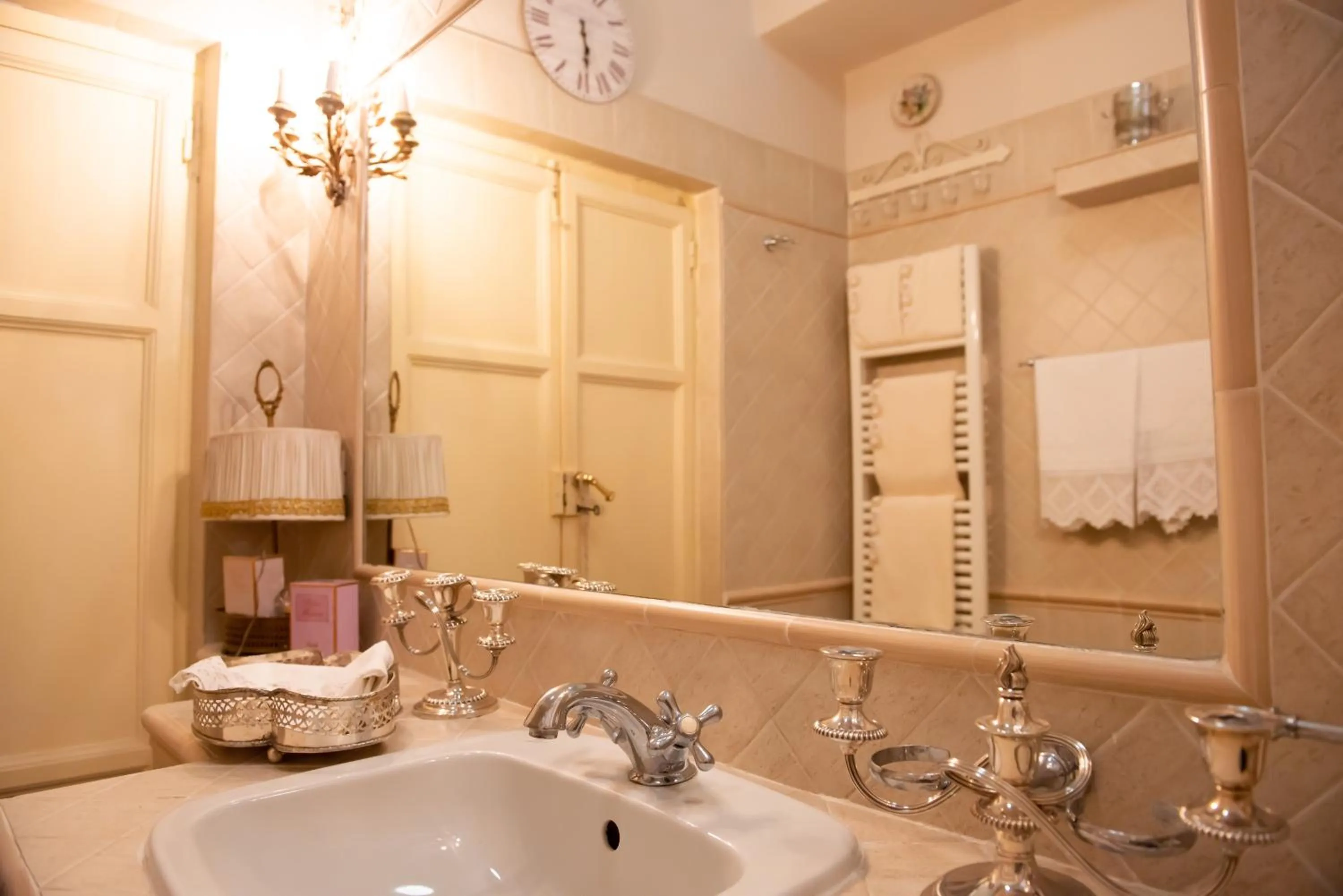 Bathroom in Casa Isabella B&B