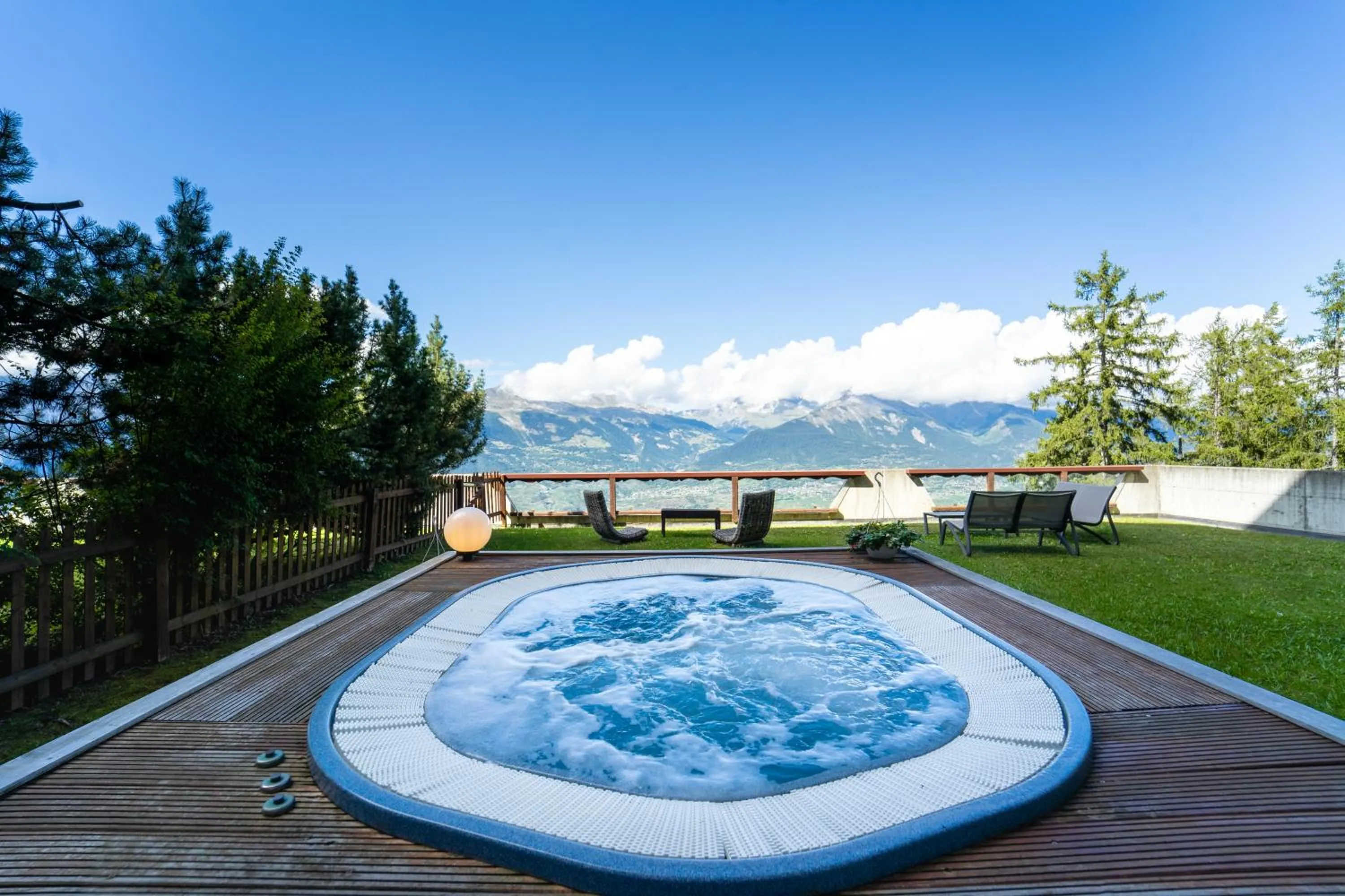 Natural landscape in Hôtel Chalet Royal