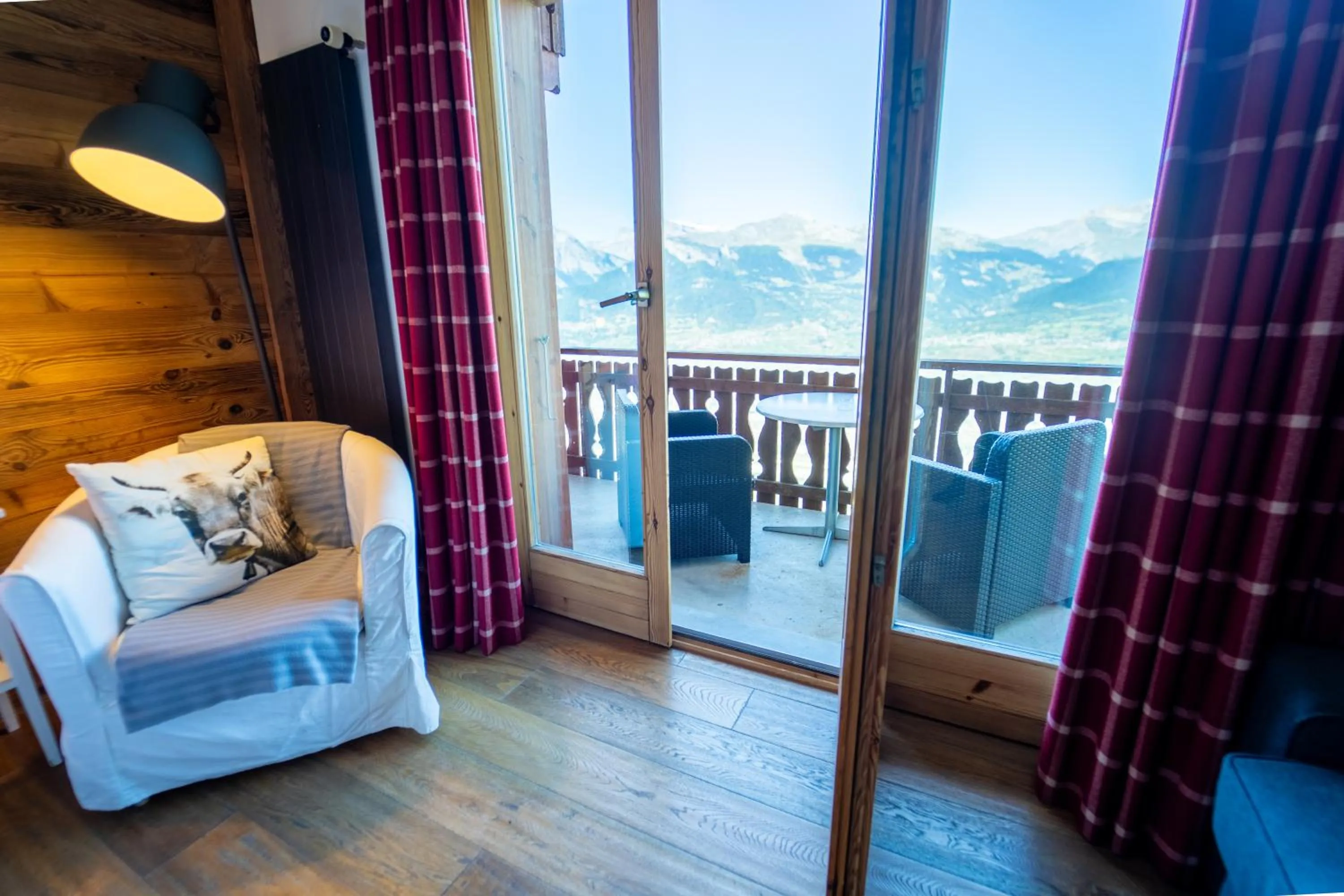 Natural landscape in Hôtel Chalet Royal