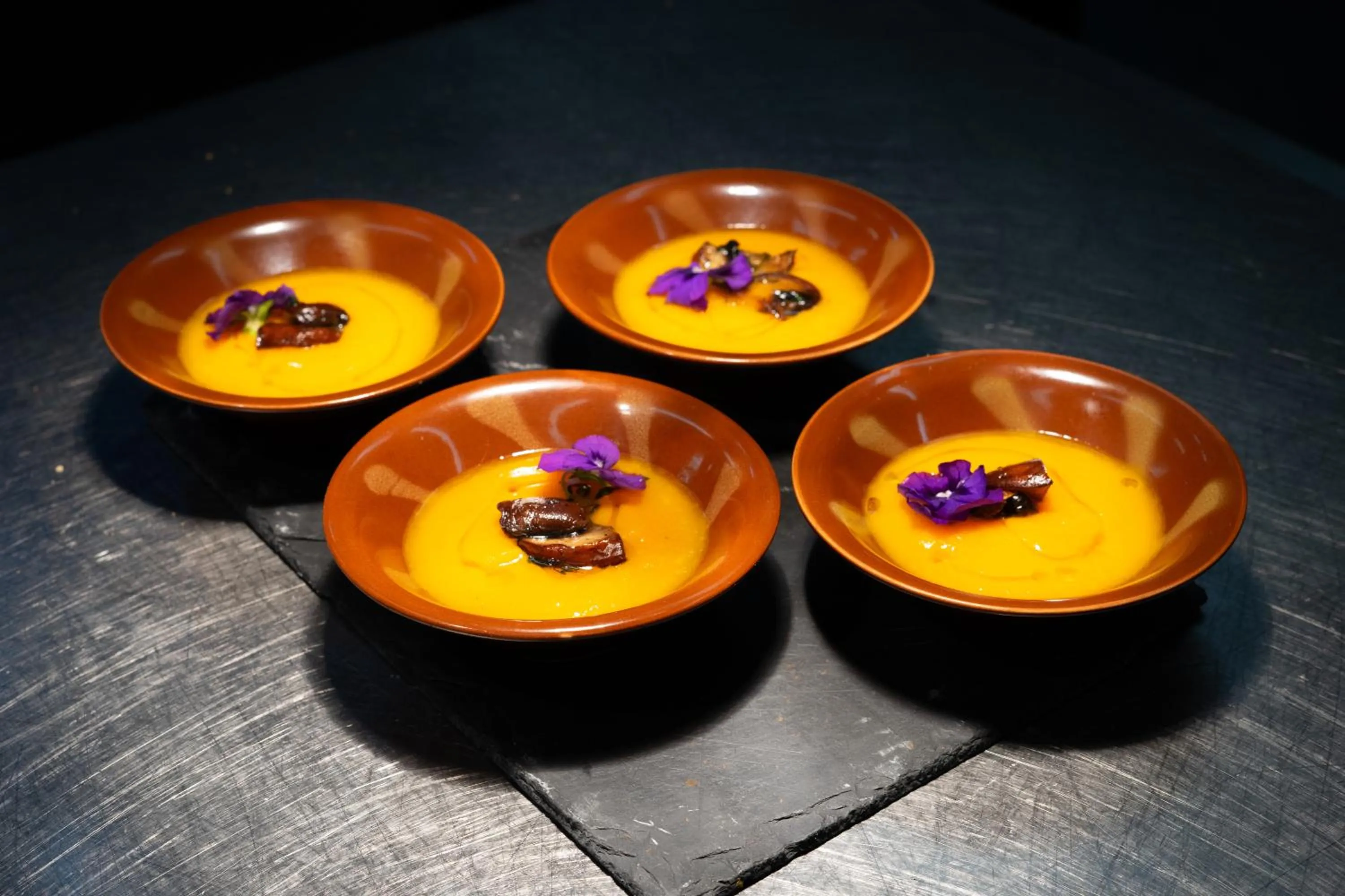 Restaurant/places to eat in Hôtel Chalet Royal