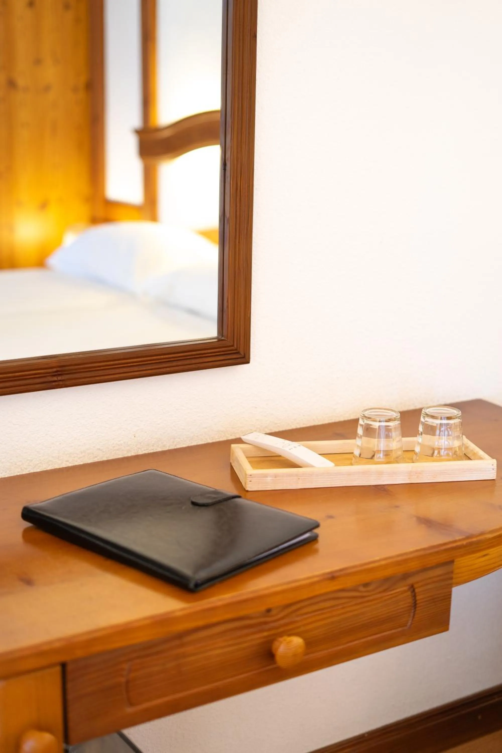 Bedroom, Bed in Hôtel Chalet Royal