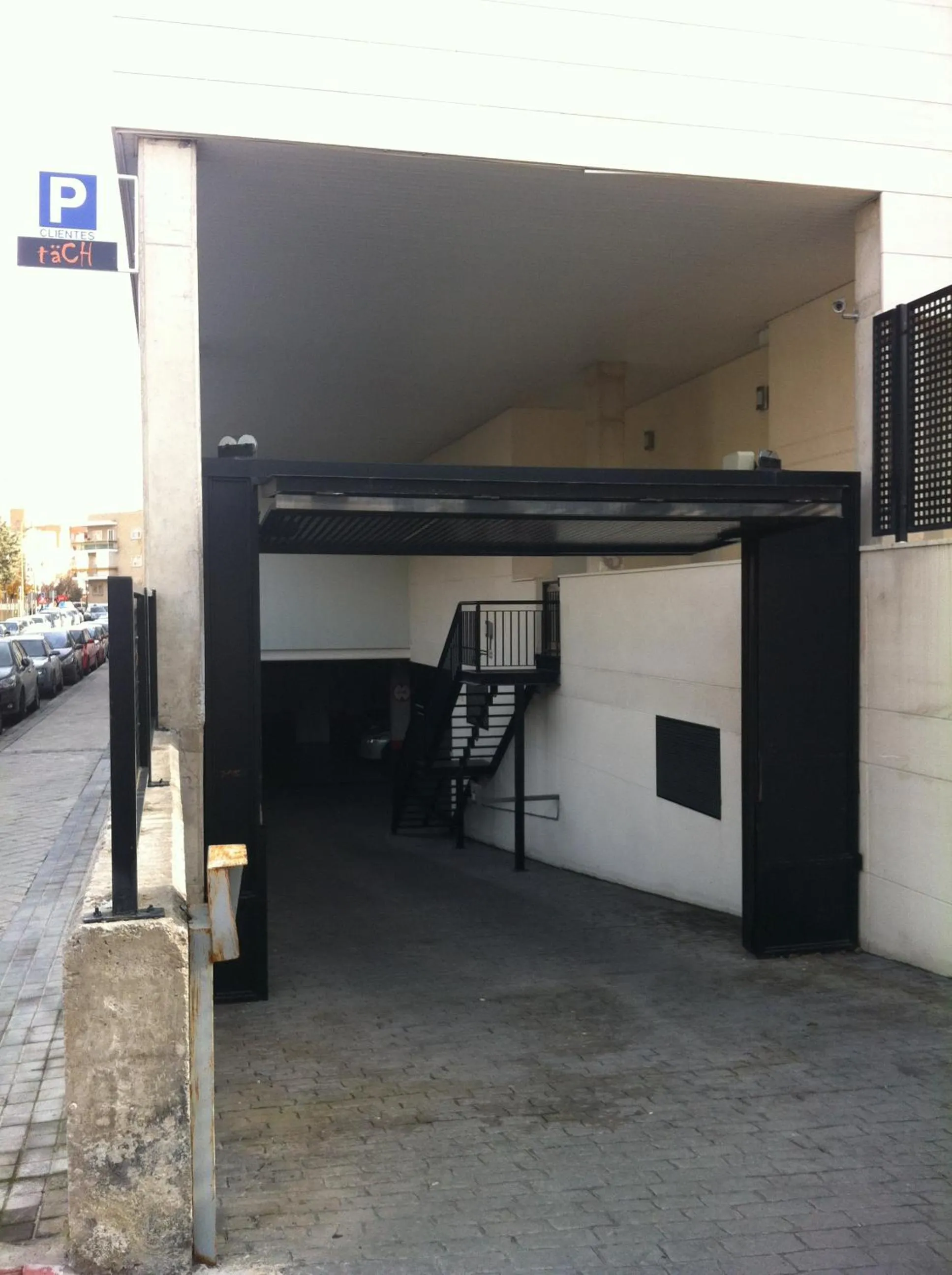 Property building in TaCH Madrid Airport