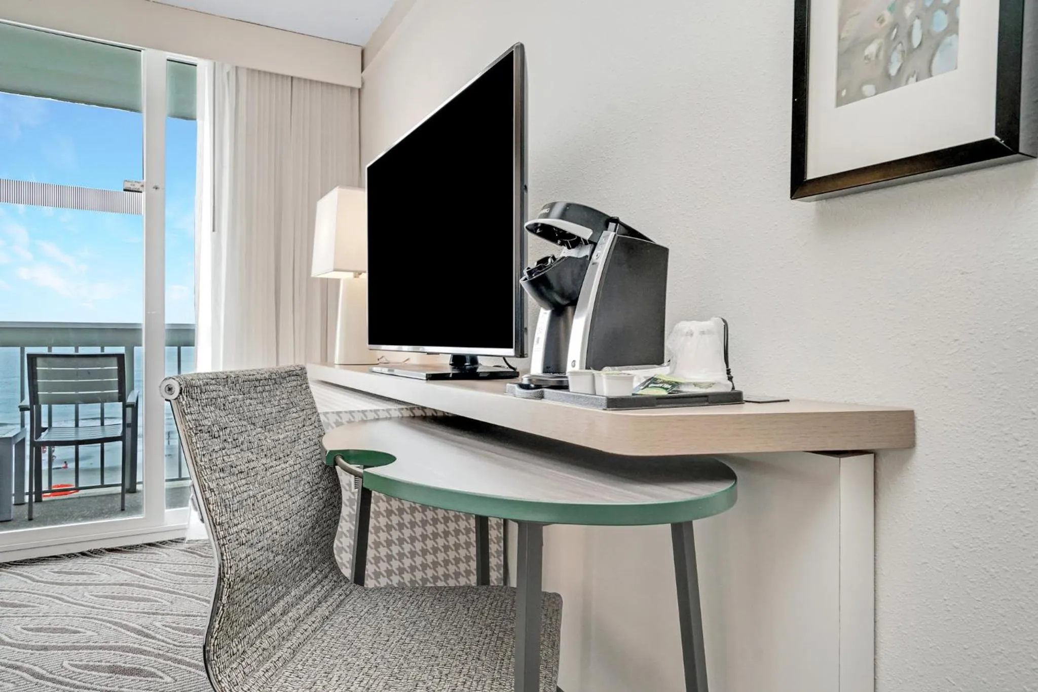 Photo of the whole room in Holiday Inn Resort Oceanfront at Surfside Beach by IHG