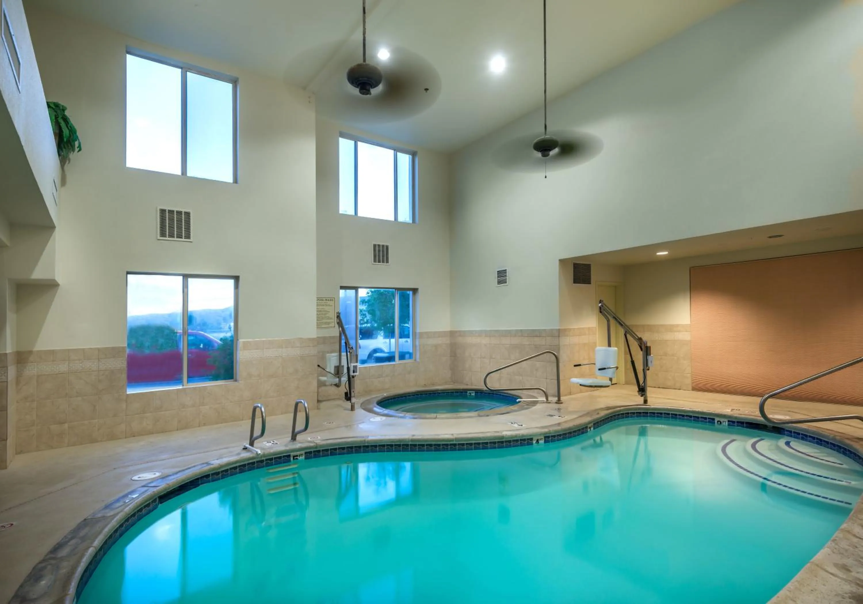 Swimming pool in Holiday Inn Express Hotel & Suites Carson City by IHG