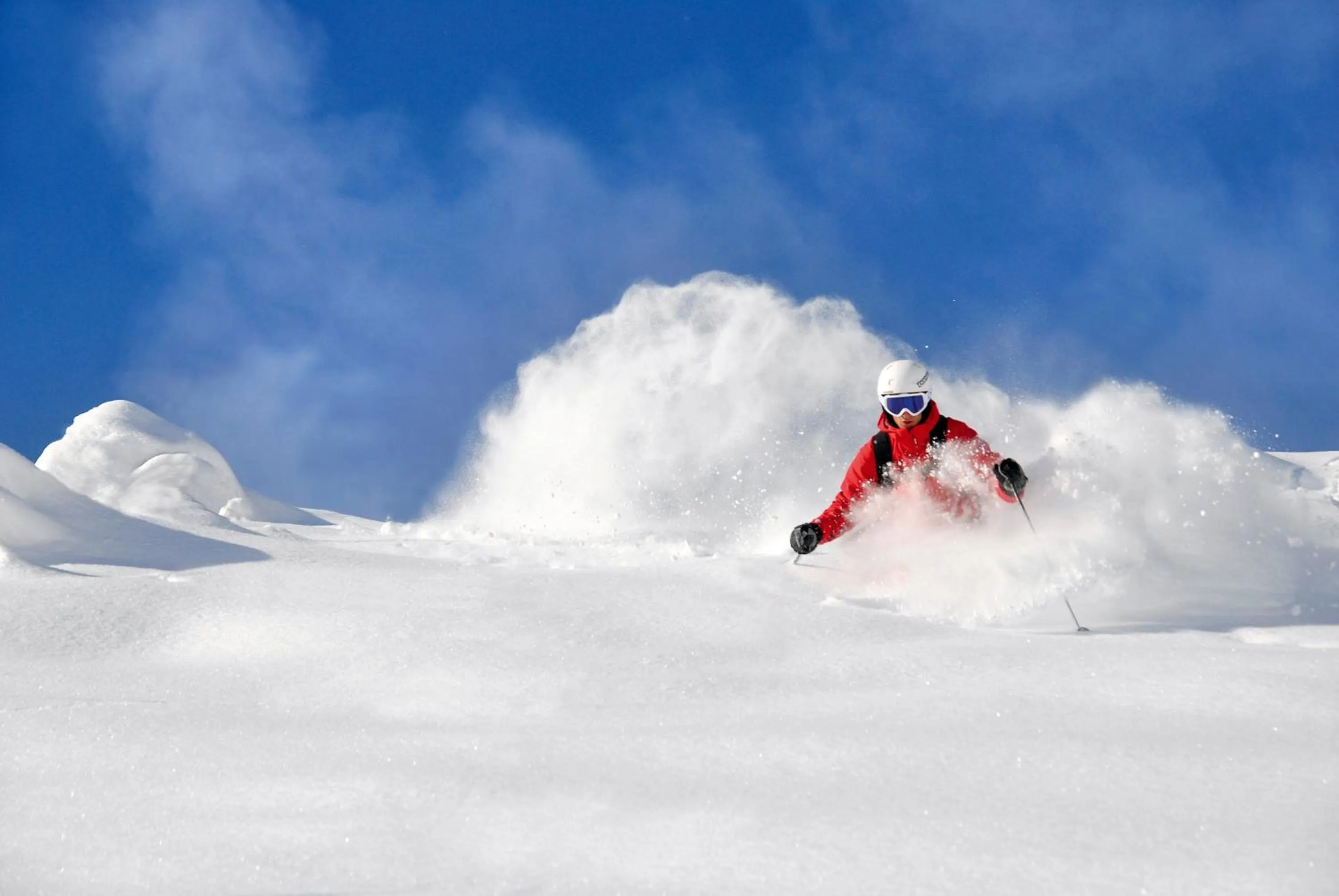 Skiing in Aparthotel AlpTirol