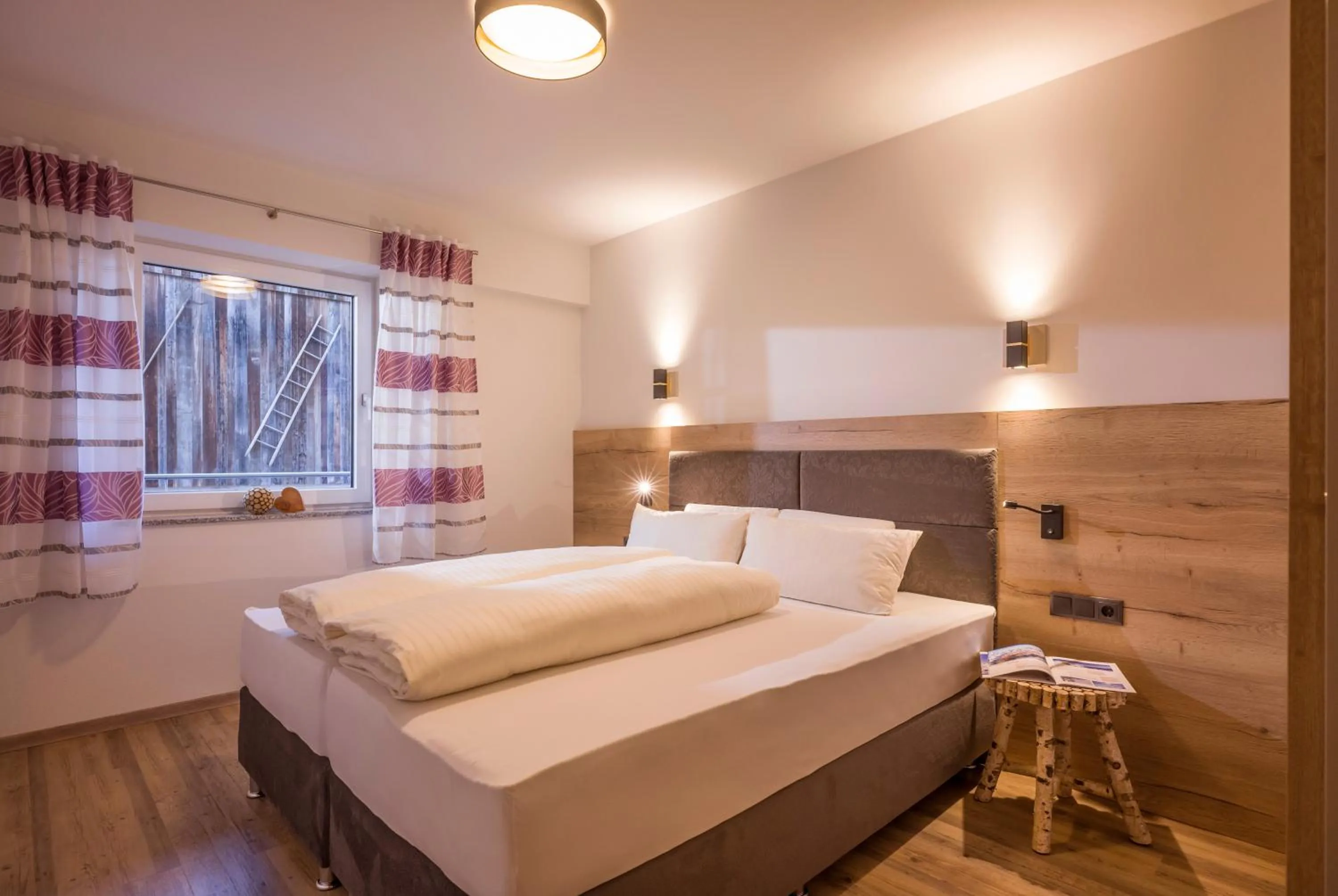 Bedroom, Bed in Aparthotel AlpTirol