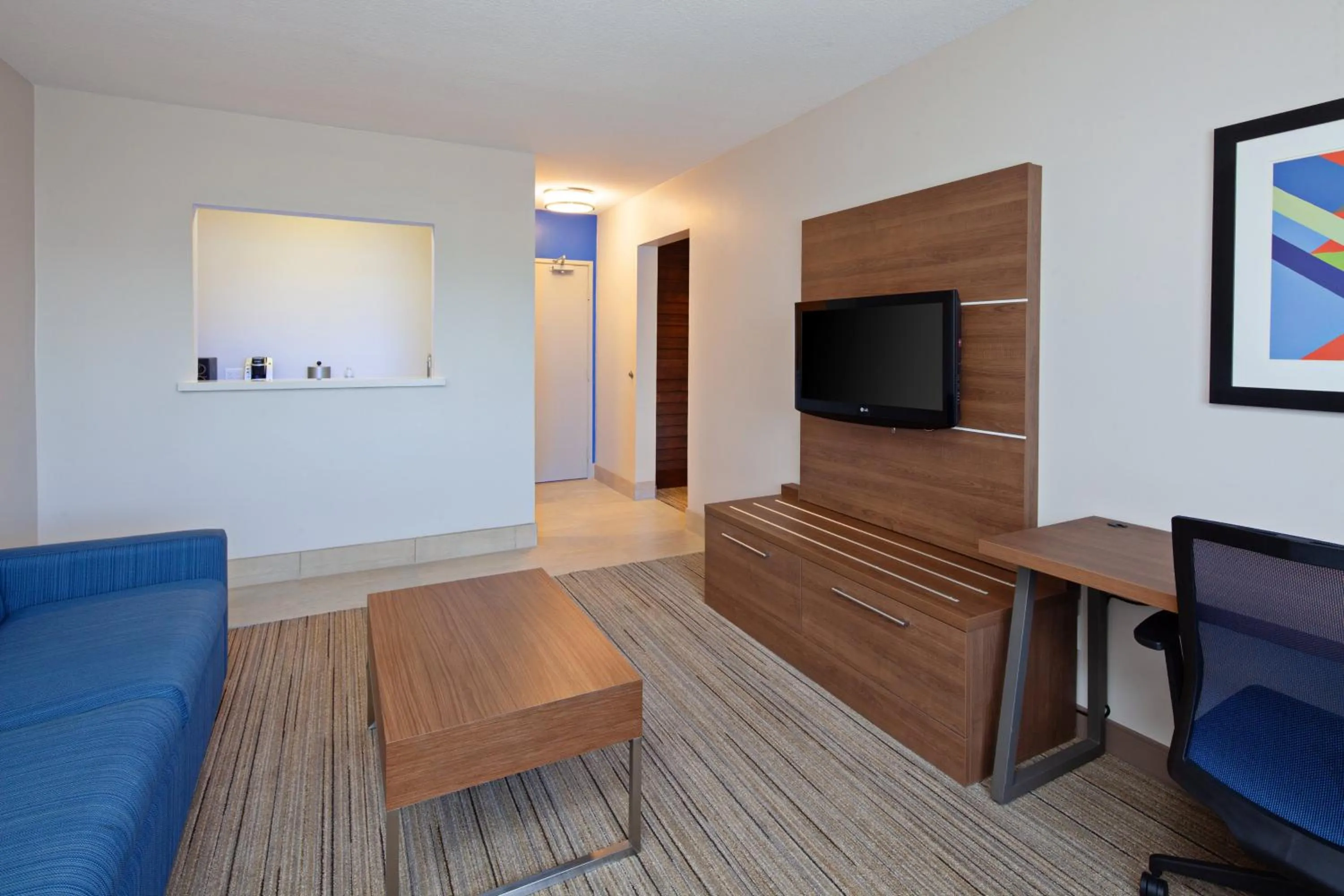 Photo of the whole room in Holiday Inn Express Hotel & Suites San Diego-Escondido by IHG