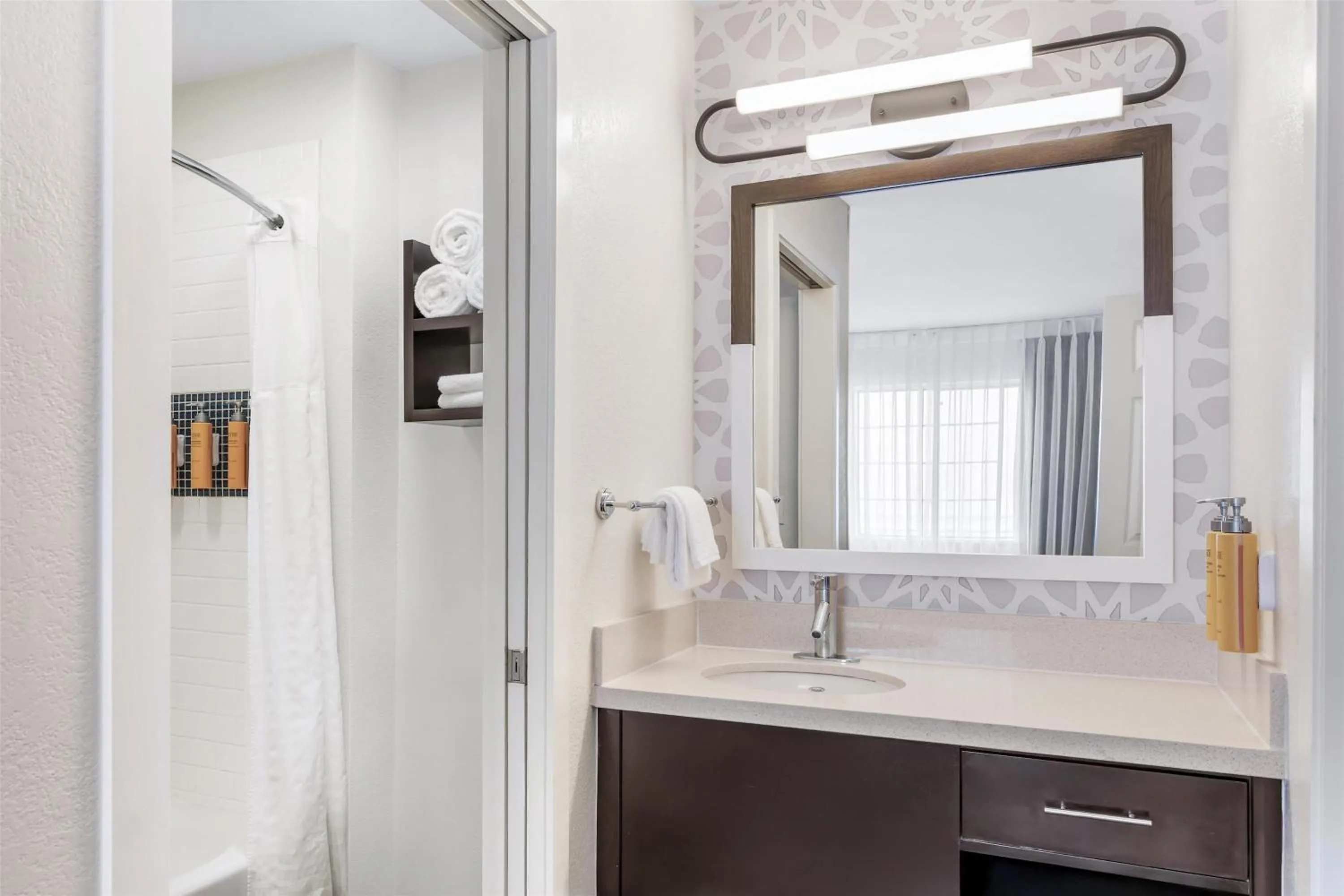 Bathroom in Sonesta ES Suites Chatsworth