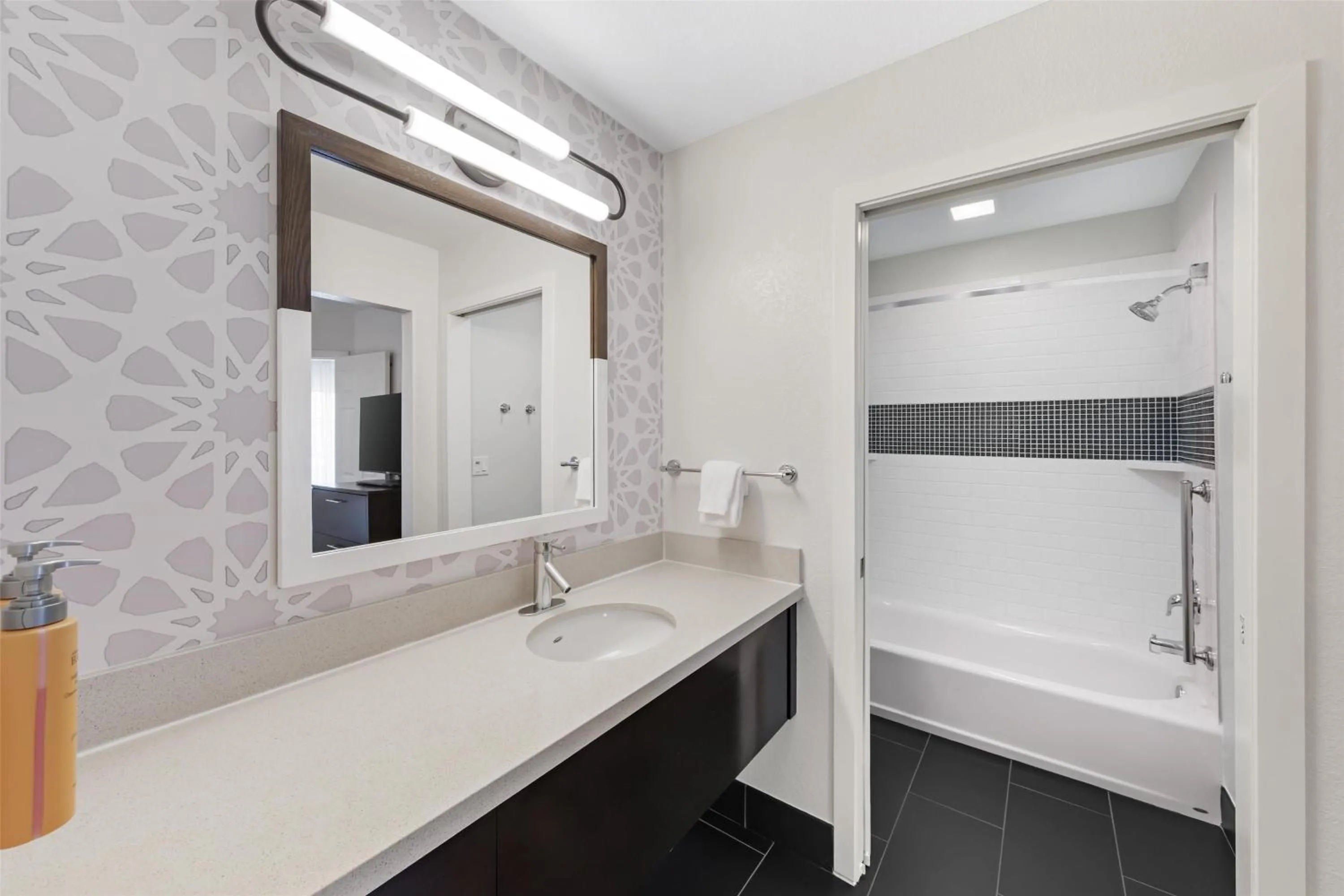 Bathroom in Sonesta ES Suites Chatsworth