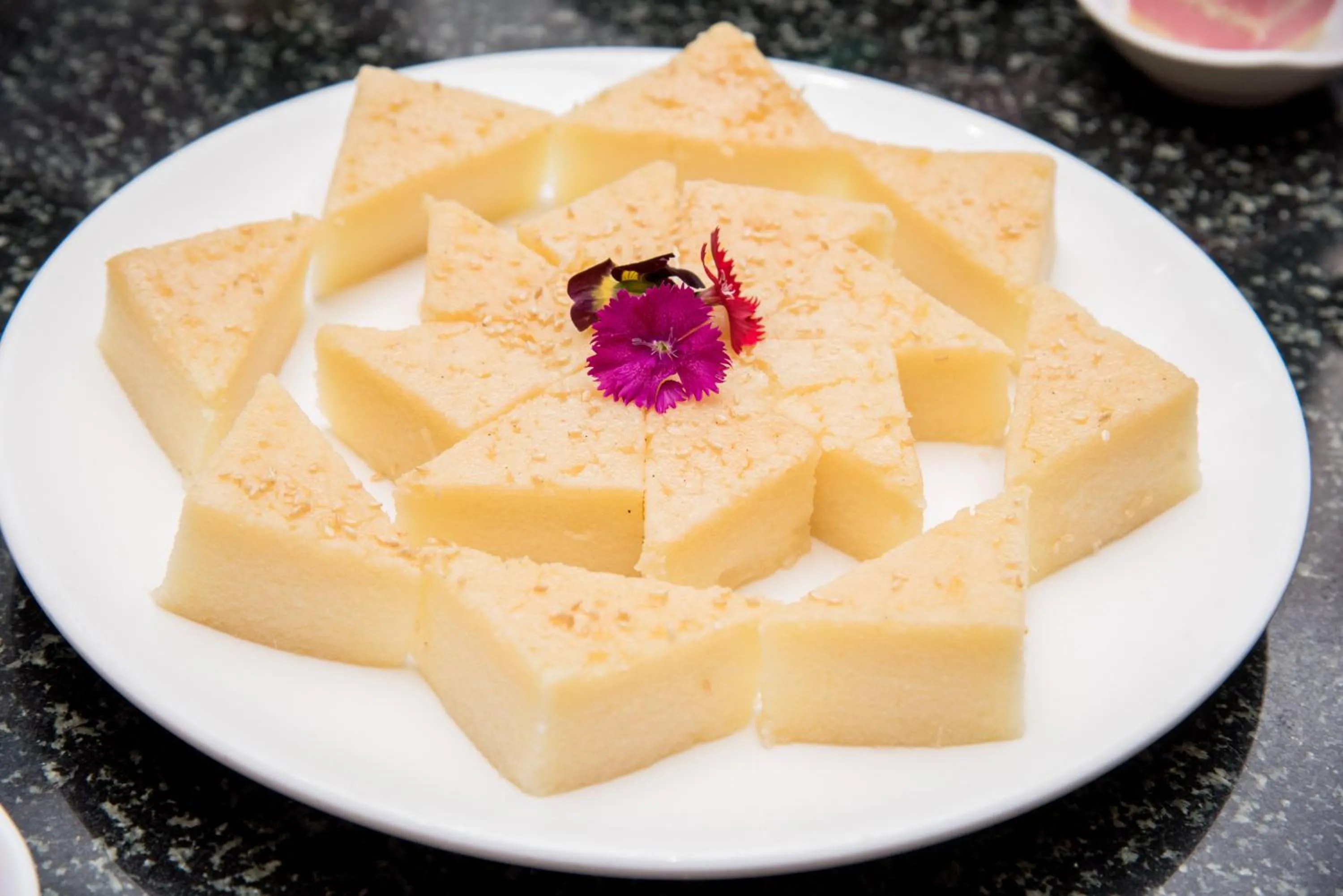 Restaurant/places to eat in Windsor Plaza Hotel