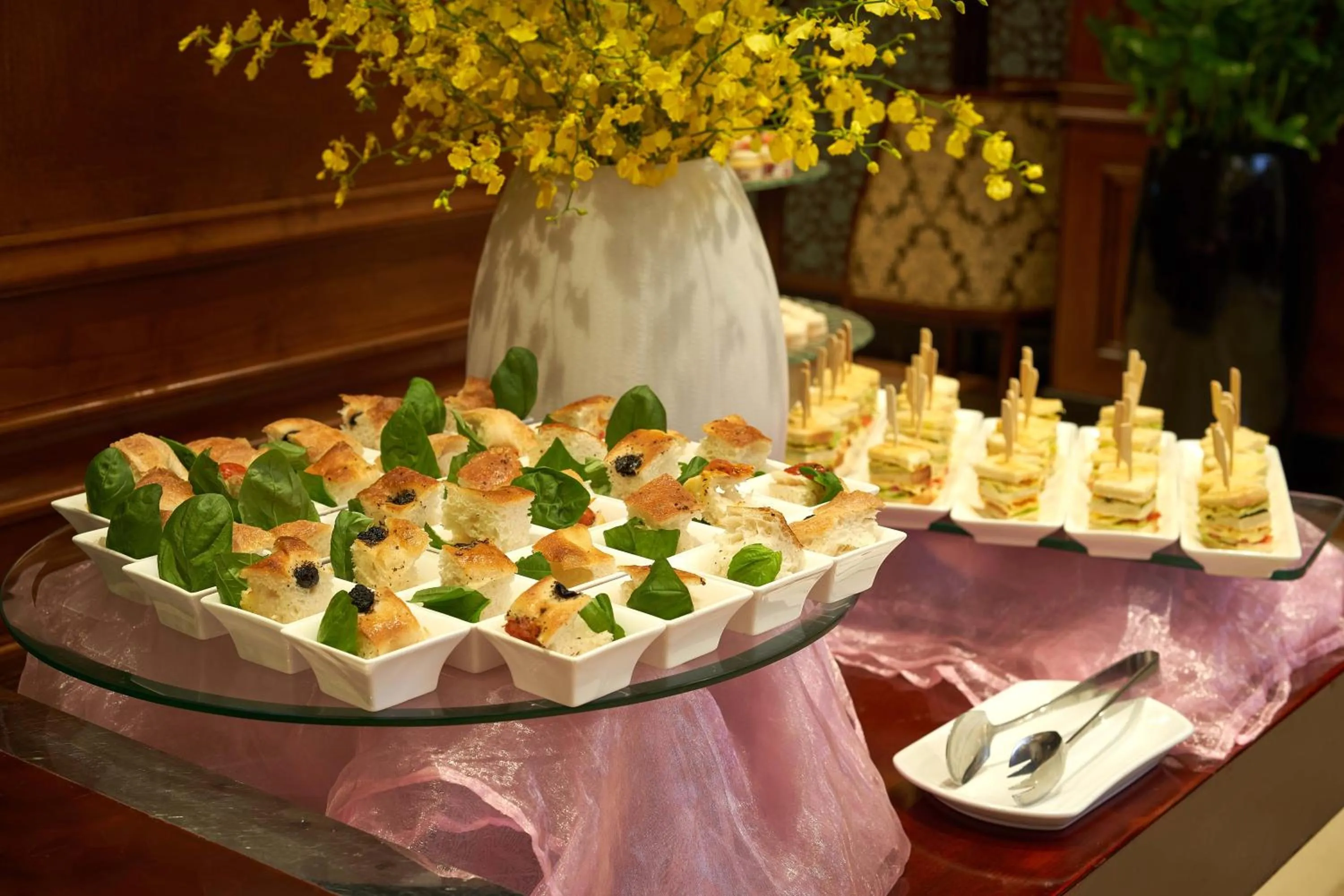 Meeting/conference room in Windsor Plaza Hotel