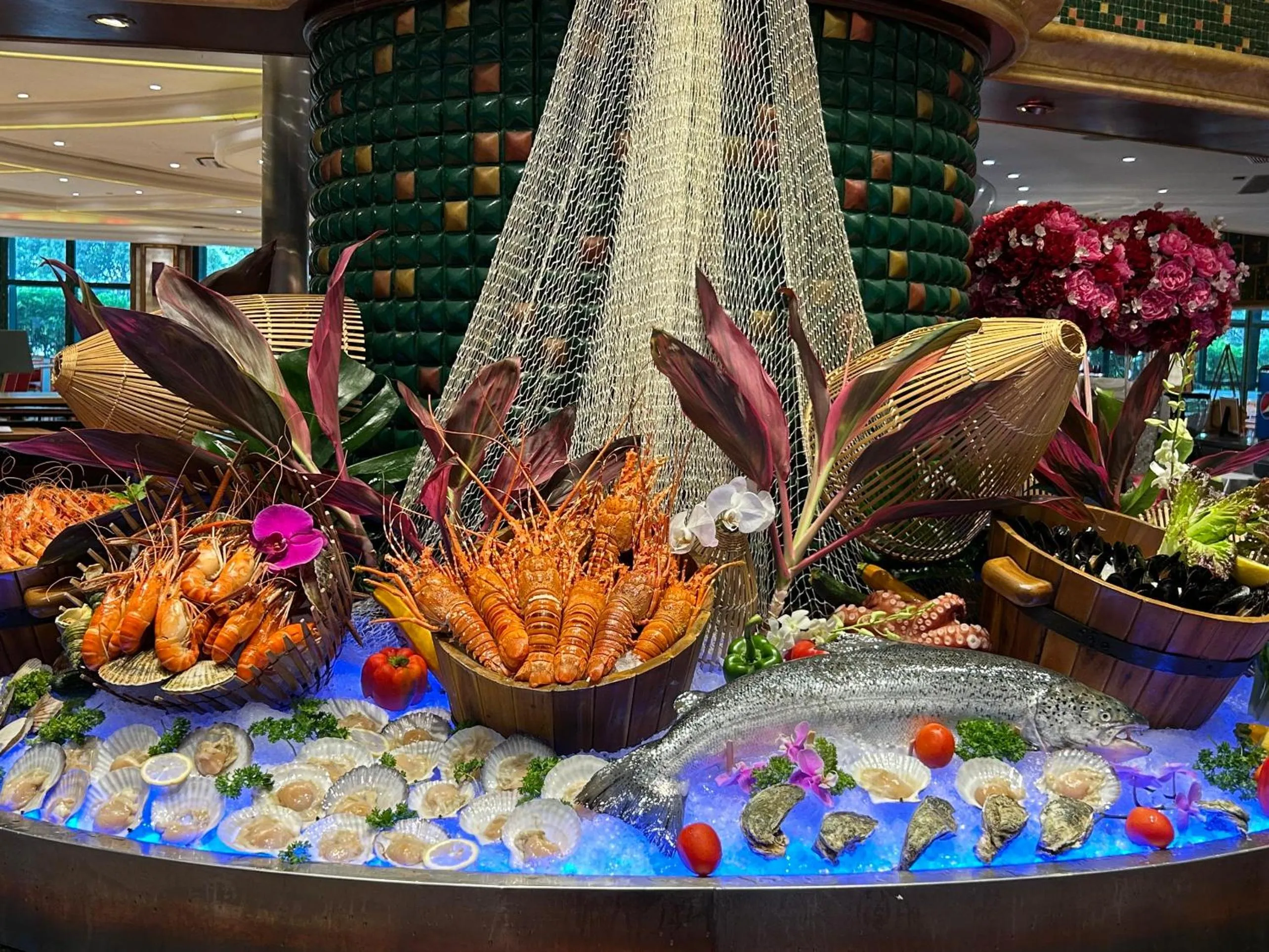 Restaurant/places to eat in Windsor Plaza Hotel