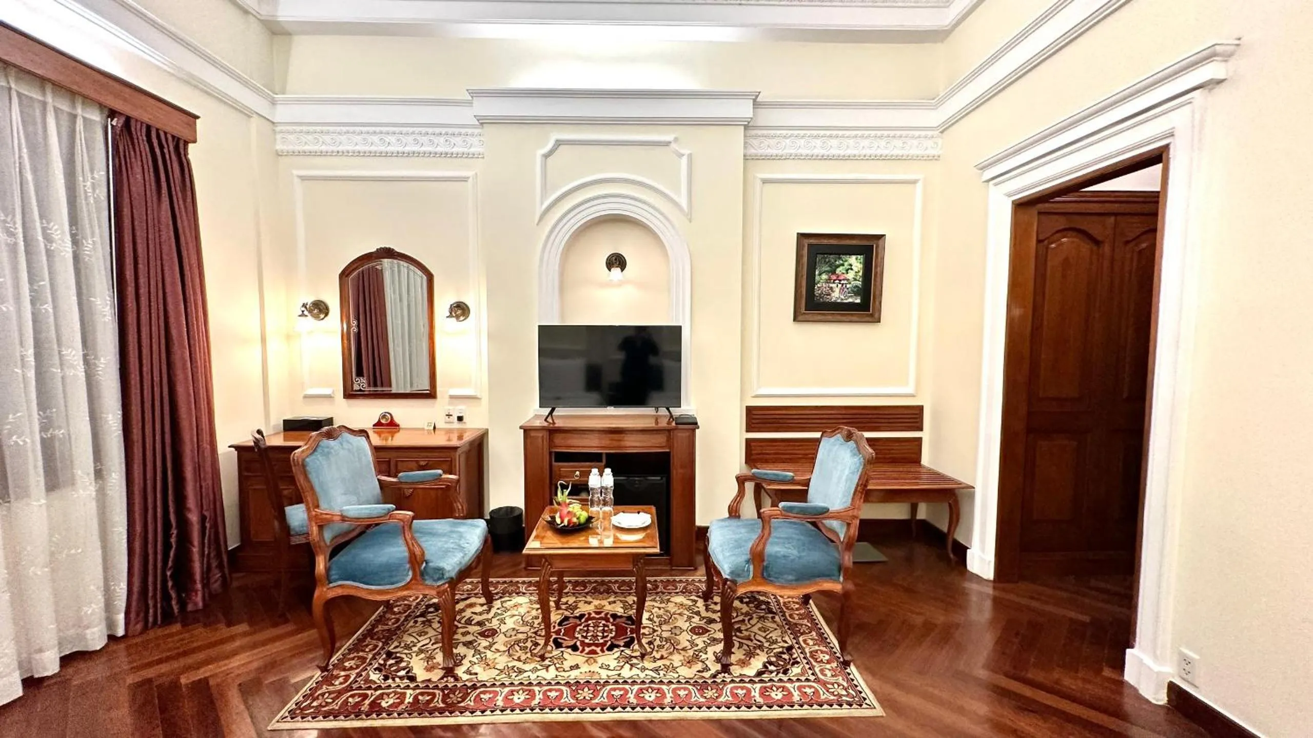 Seating area in Hotel Majestic Saigon