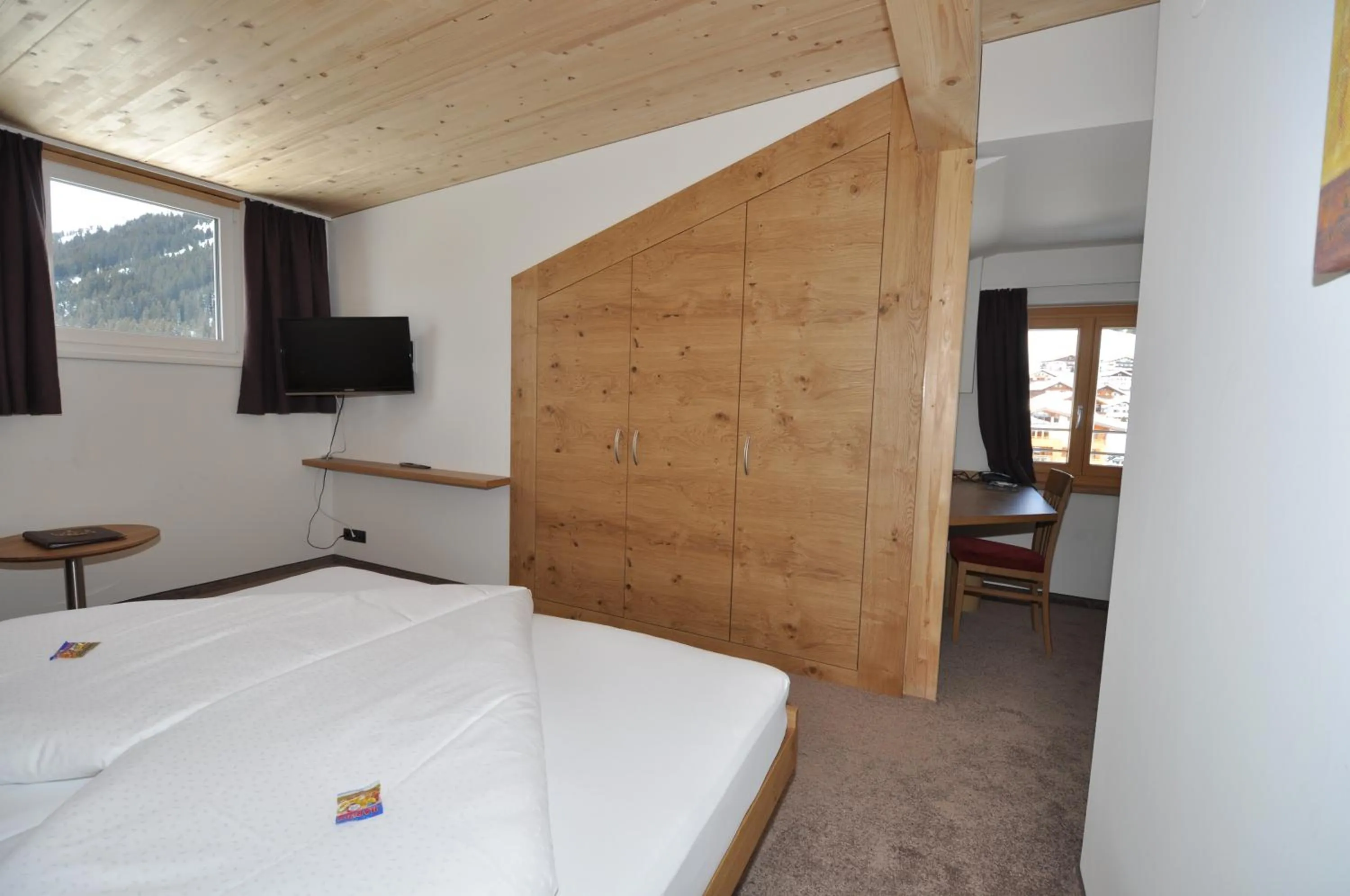 Photo of the whole room, Bed in Hotel Stülzis