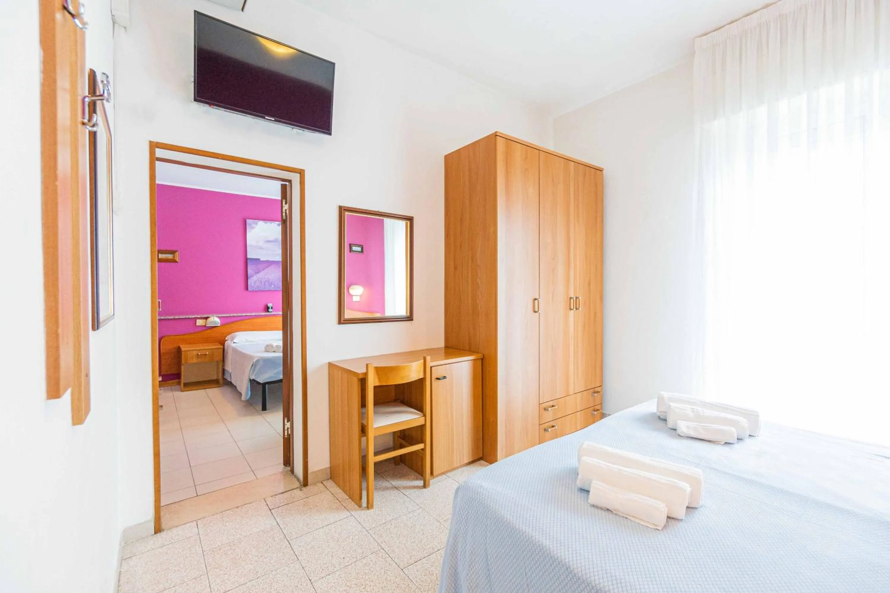 Bedroom, Bed in Hotel Arlino